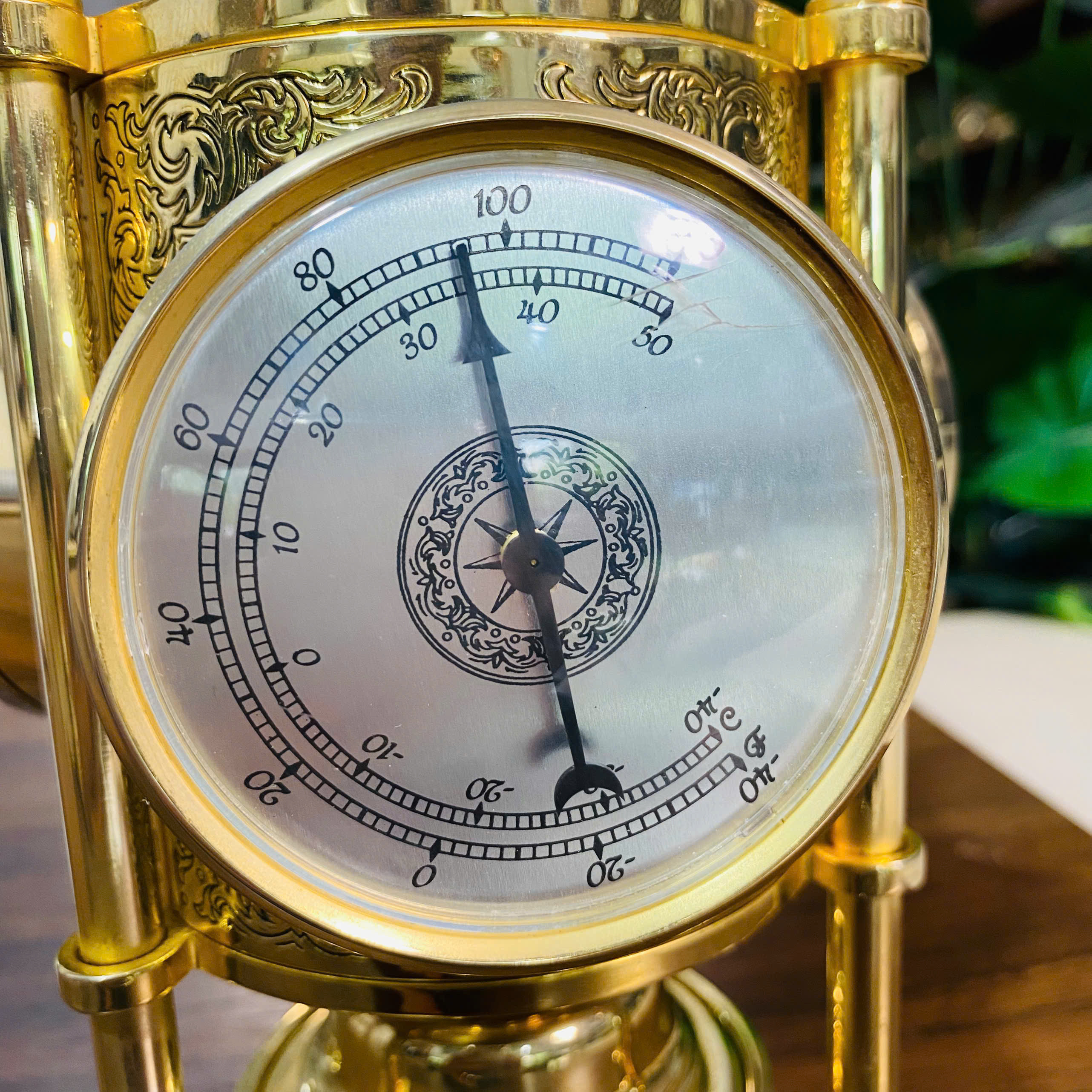 Barometer dự báo thời tiết của Anh
