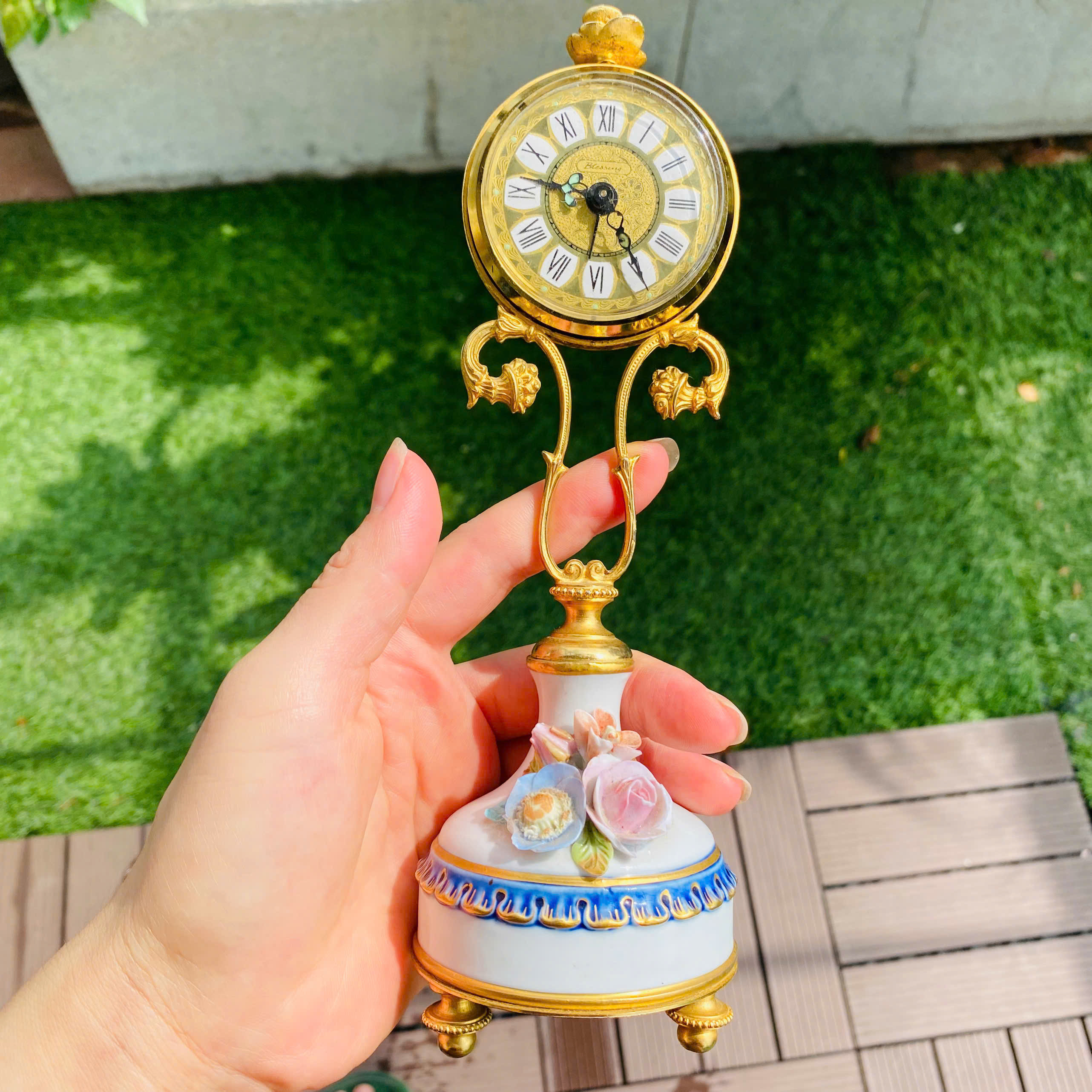Đồng hồ báo thức Blessing cót ngày