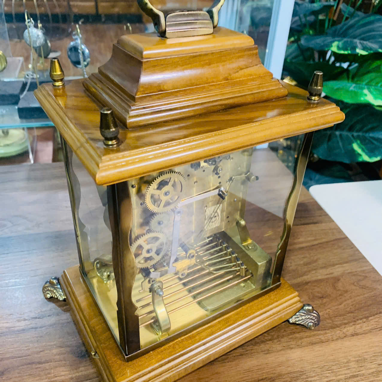 Đồng hồ để bàn Schatz 8 gông 8 búa vỏ gỗ vintage