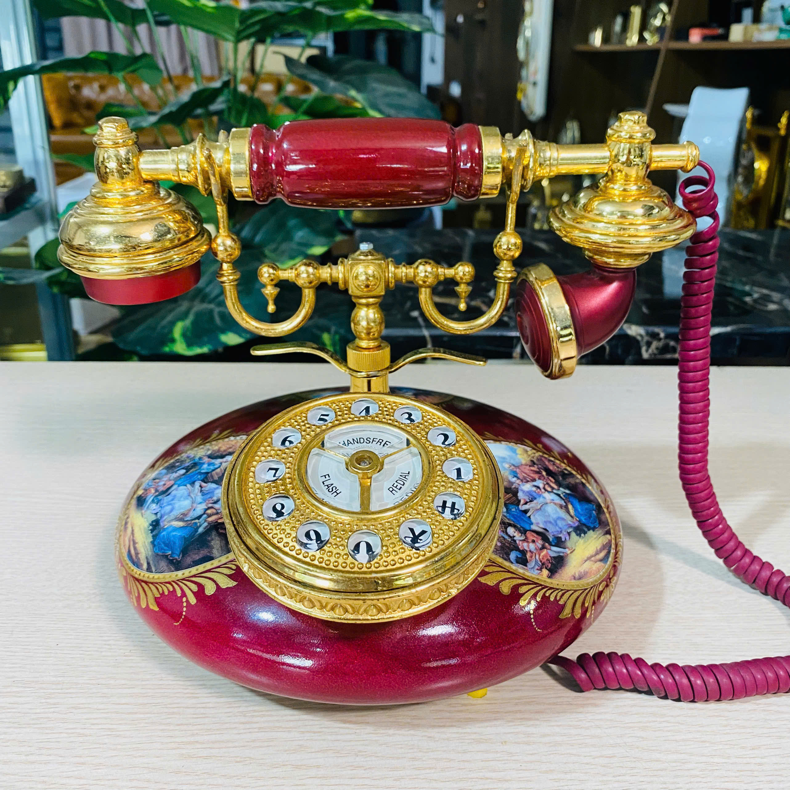 Điện thoại để bàn tân cổ điển bằng sứ