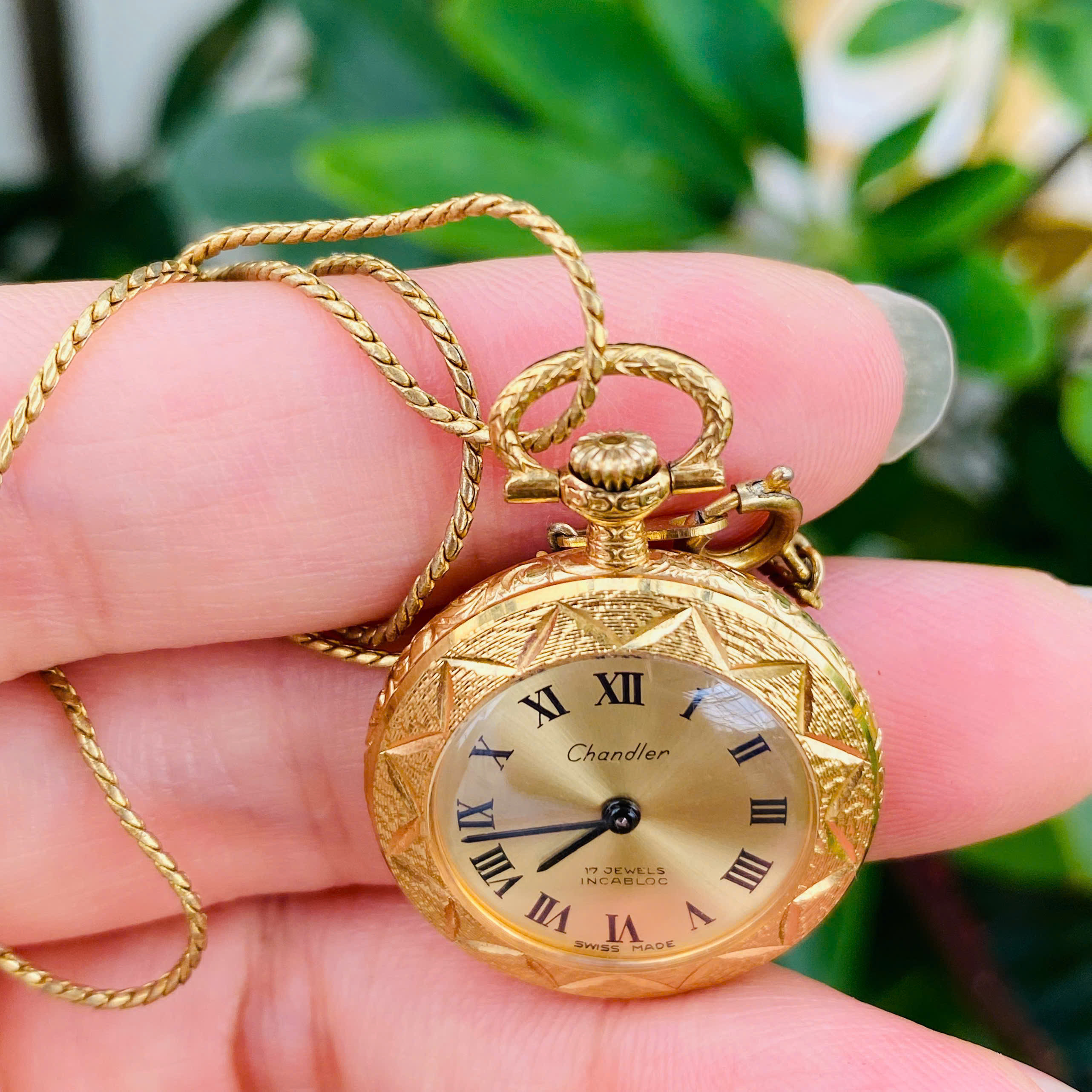 Đồng hồ quýt Chandler Thụy Sĩ đẹp long lanh