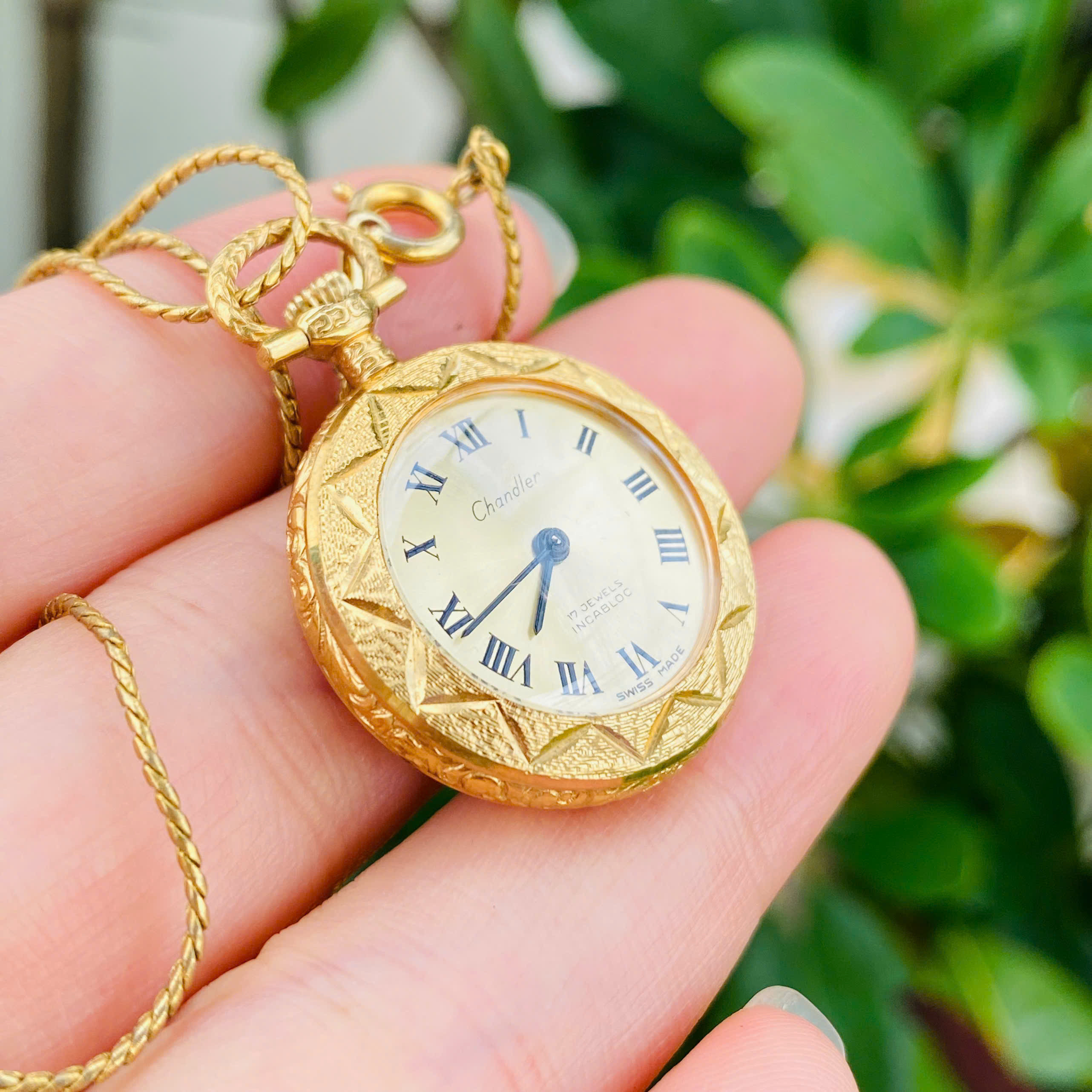 Đồng hồ quýt Chandler Thụy Sĩ đẹp long lanh