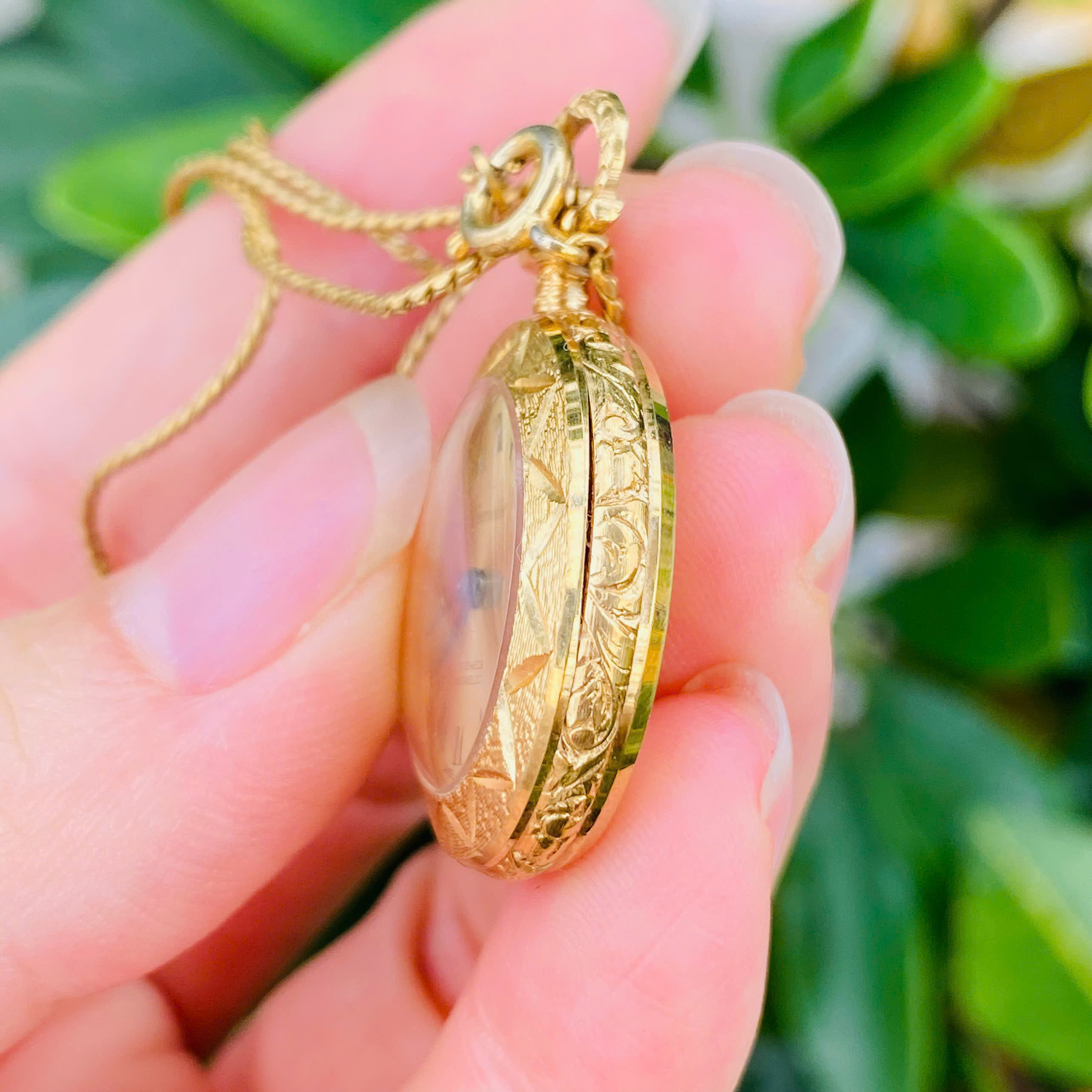 Đồng hồ quýt Chandler Thụy Sĩ đẹp long lanh