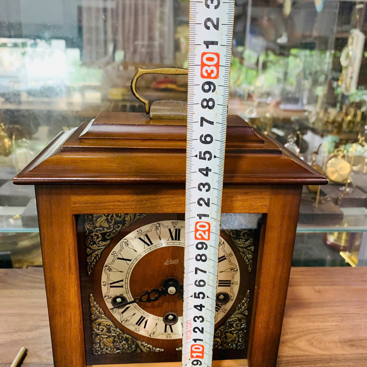 Đồng hồ để bàn Schatz 8 gông 8 búa vỏ gỗ vintage