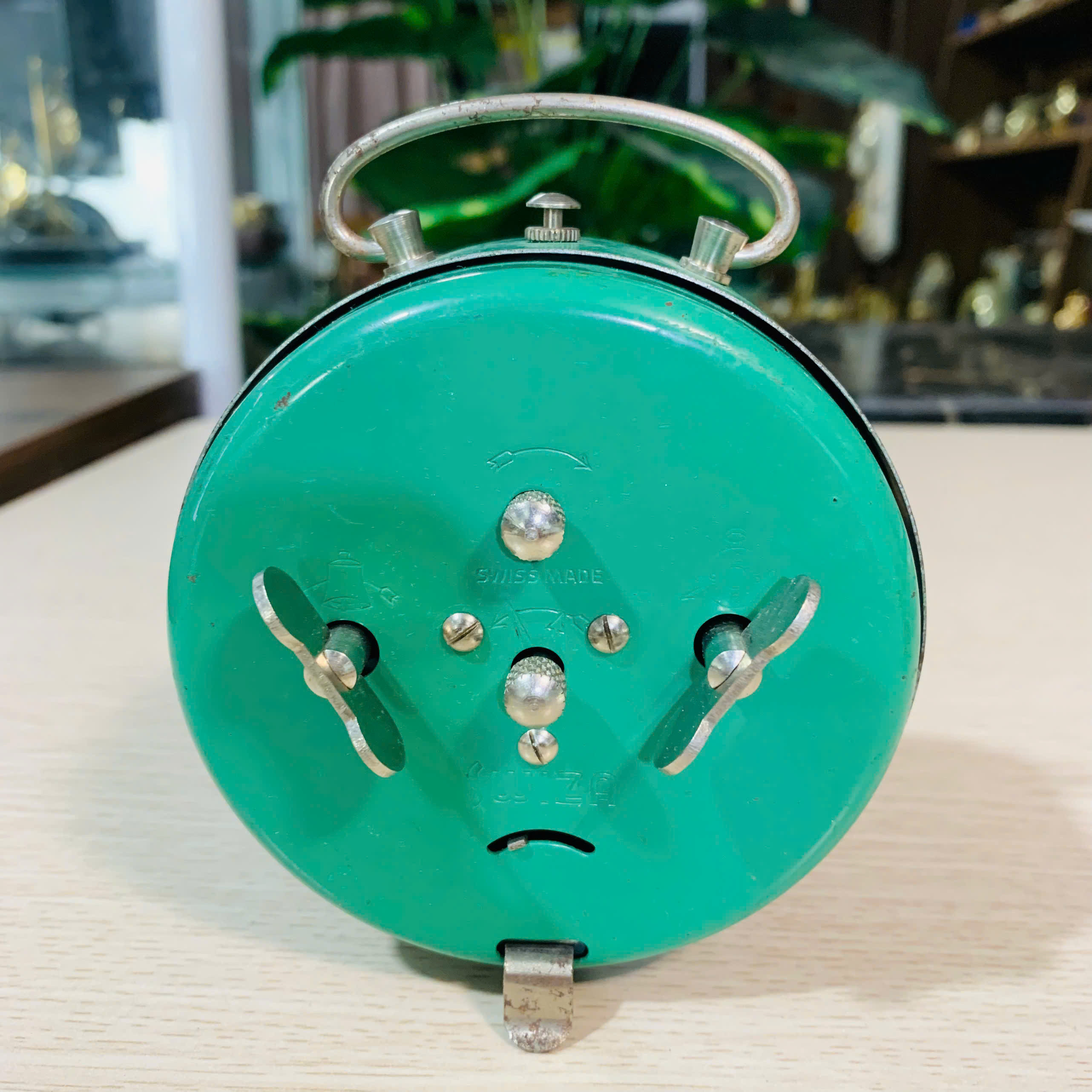 Đồng hồ báo thức Swiza cót ngày