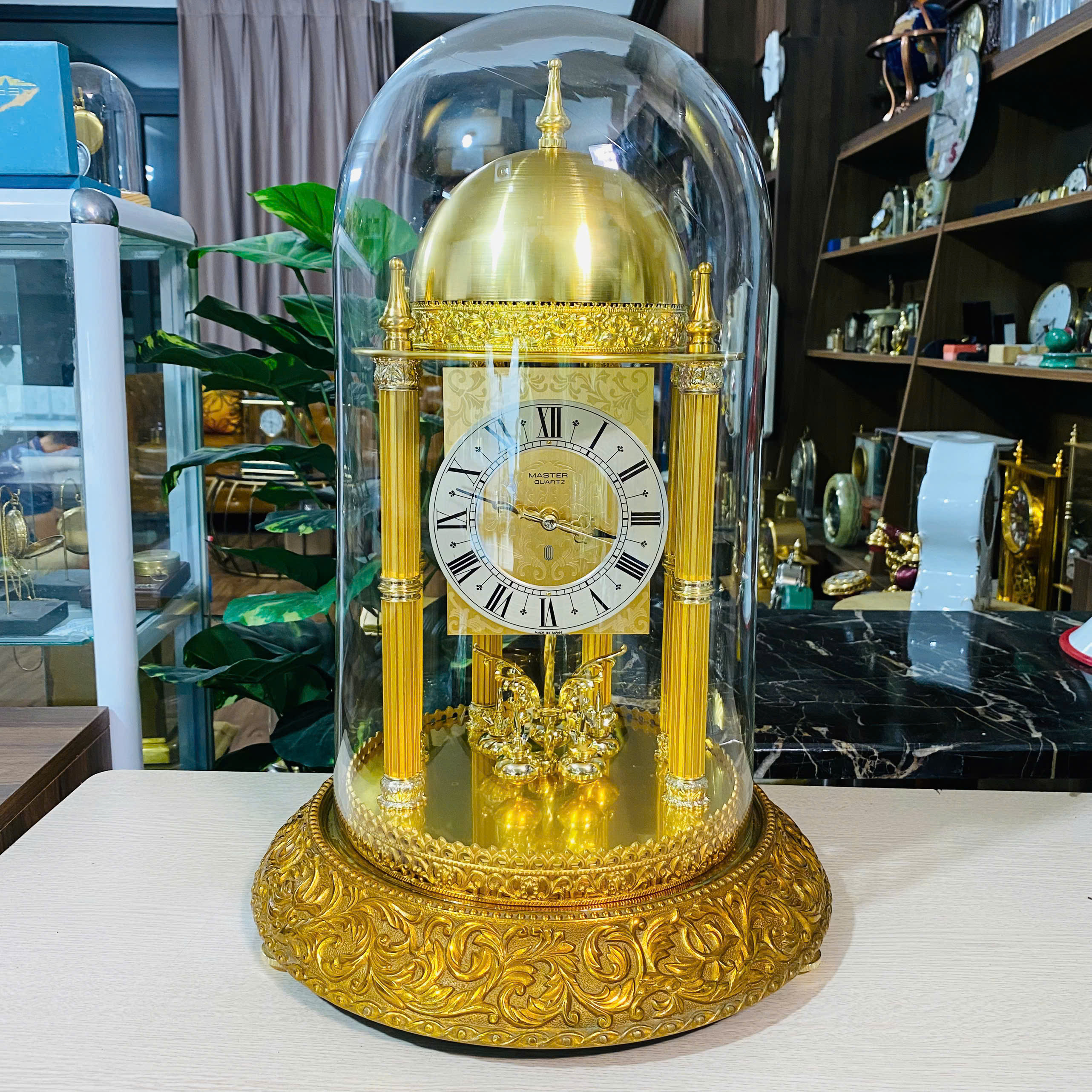 Đồng hồ úp ly Master Quartz phiên bản giới hạn