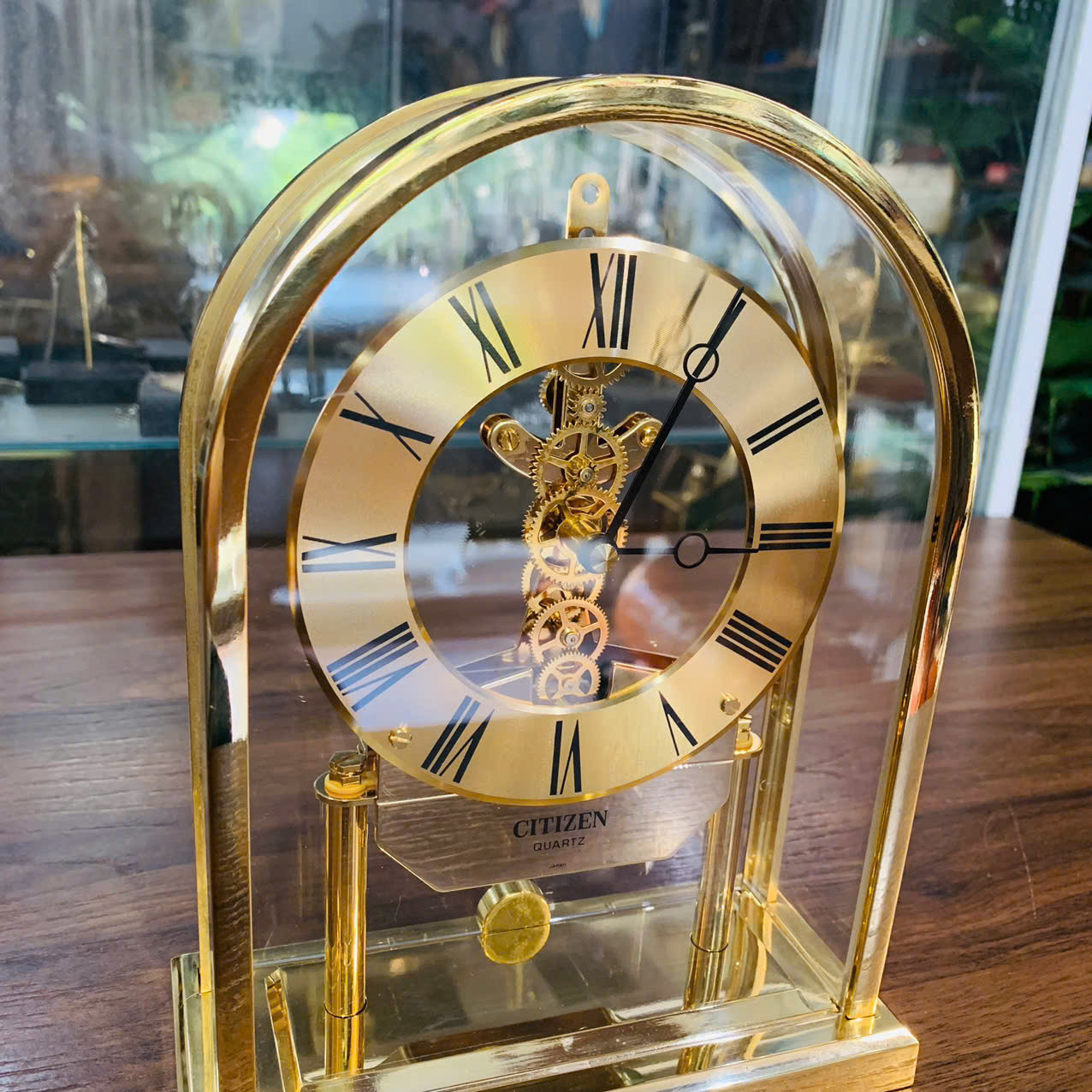 Đồng hồ để bàn Citizen quartz, lộ máy độc đáo