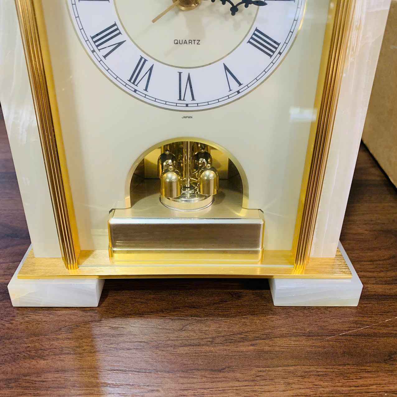 Đồng hồ để bàn Citizen đá ngọc Onyx , new full box