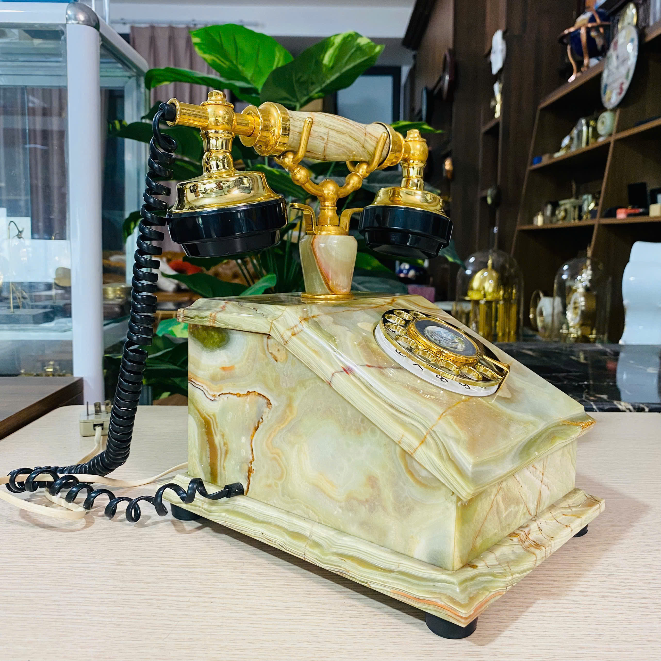 Điện thoại để bàn Châu Âu đẹp long lanh