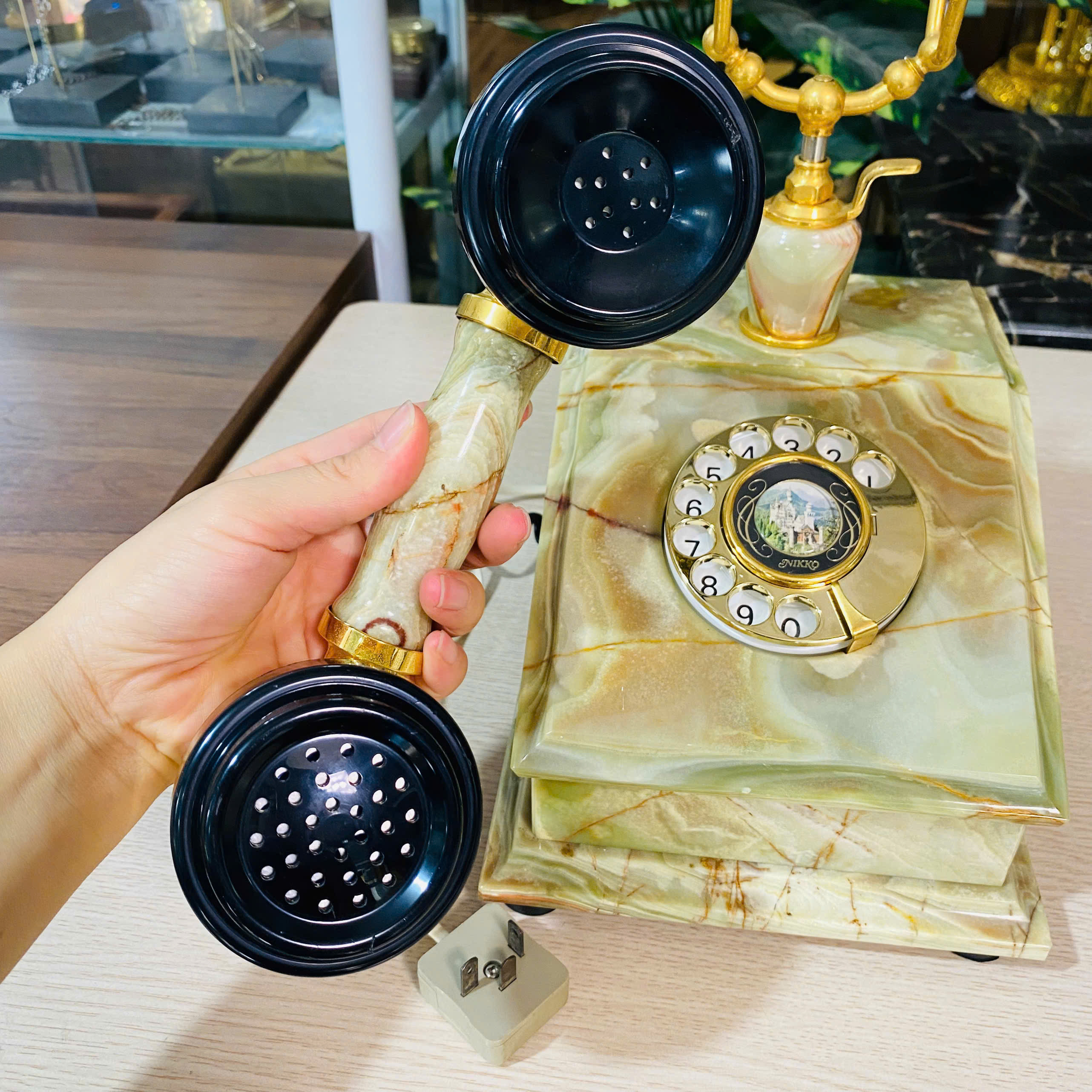 Điện thoại để bàn Châu Âu đẹp long lanh