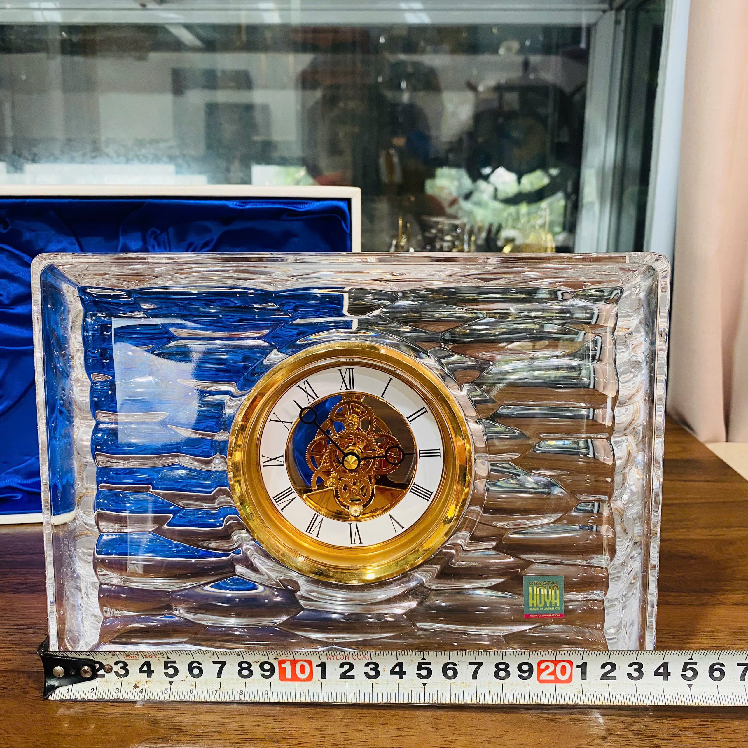 Đồng hồ để bàn Hoya pha lê nổi tiếng, kèm hộp