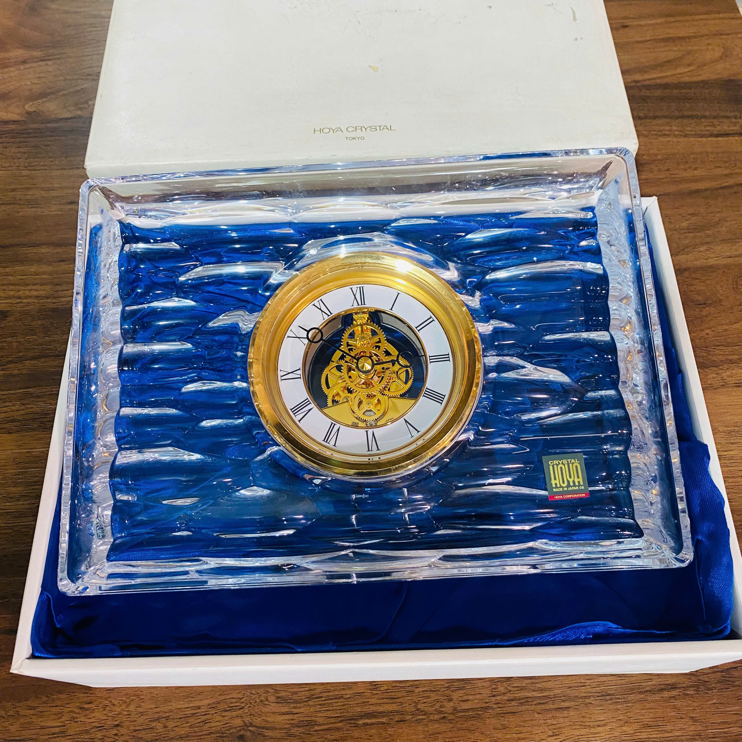 Đồng hồ để bàn Hoya pha lê nổi tiếng, kèm hộp