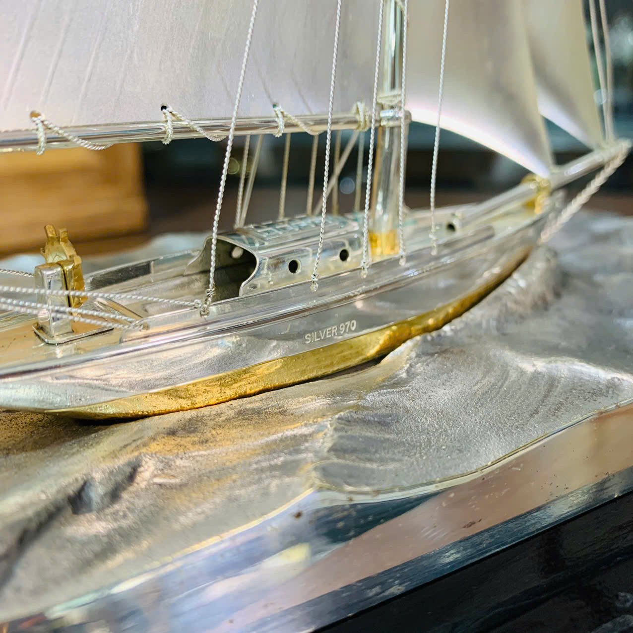 Thuyền bạc Silver 970, kèm hộp kính