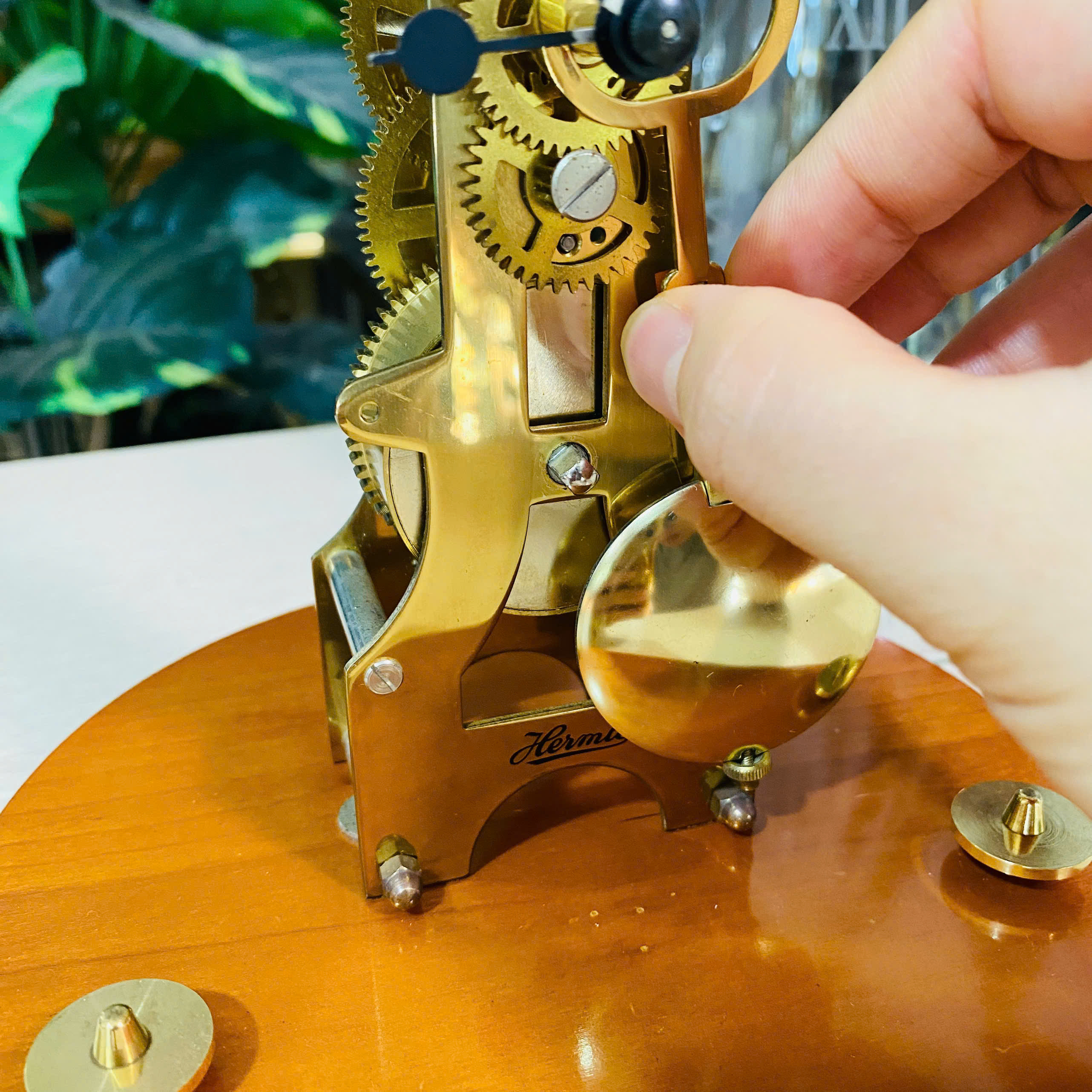 Đồng hồ úp ly chóp nón Franz Hermle tuyển đẹp