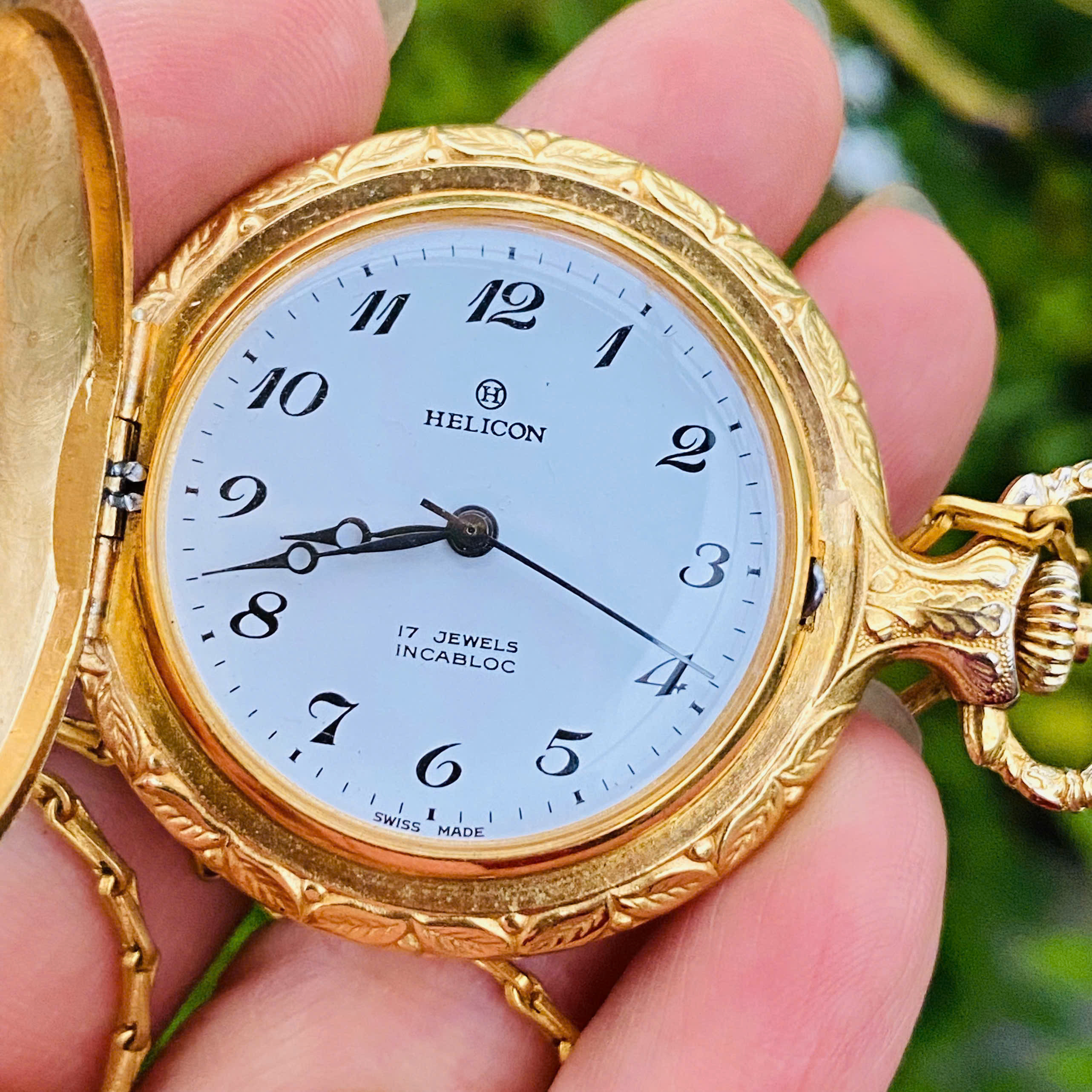 Đồng hồ quả quýt Helicon Thụy Sĩ cót tay