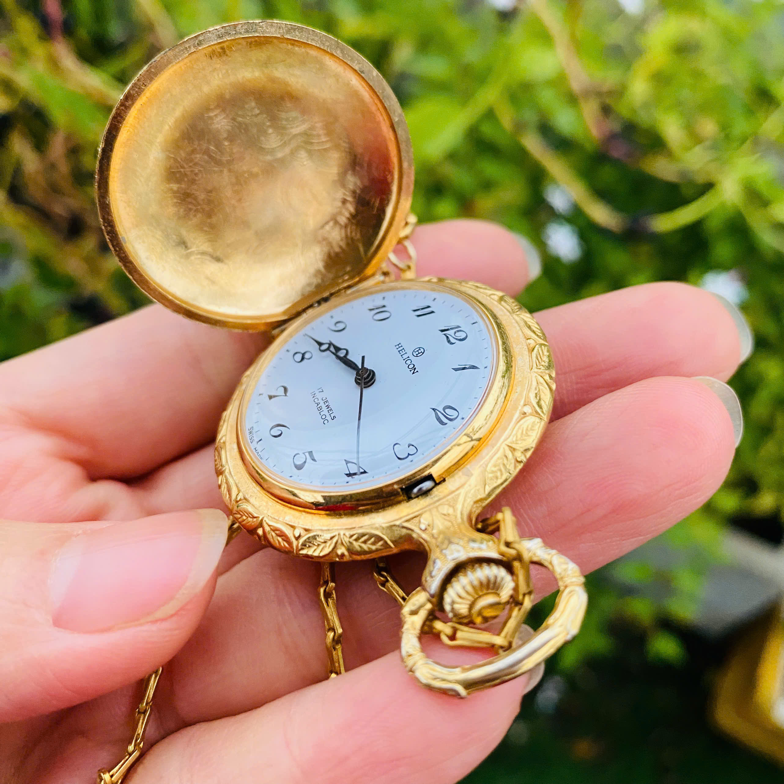 Đồng hồ quả quýt Helicon Thụy Sĩ cót tay