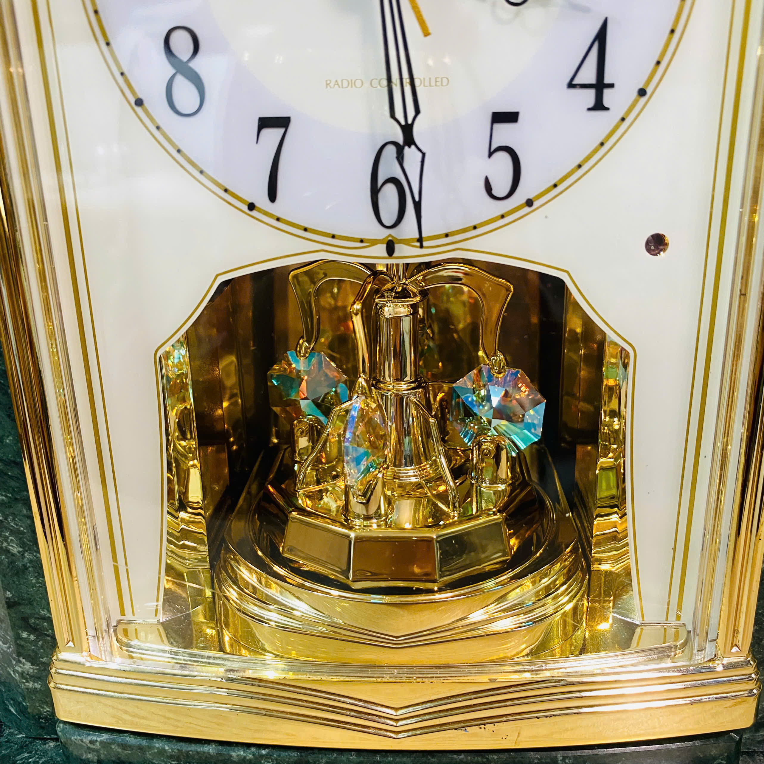 Đồng hồ để bàn Rhythm đá marple napoli xanh