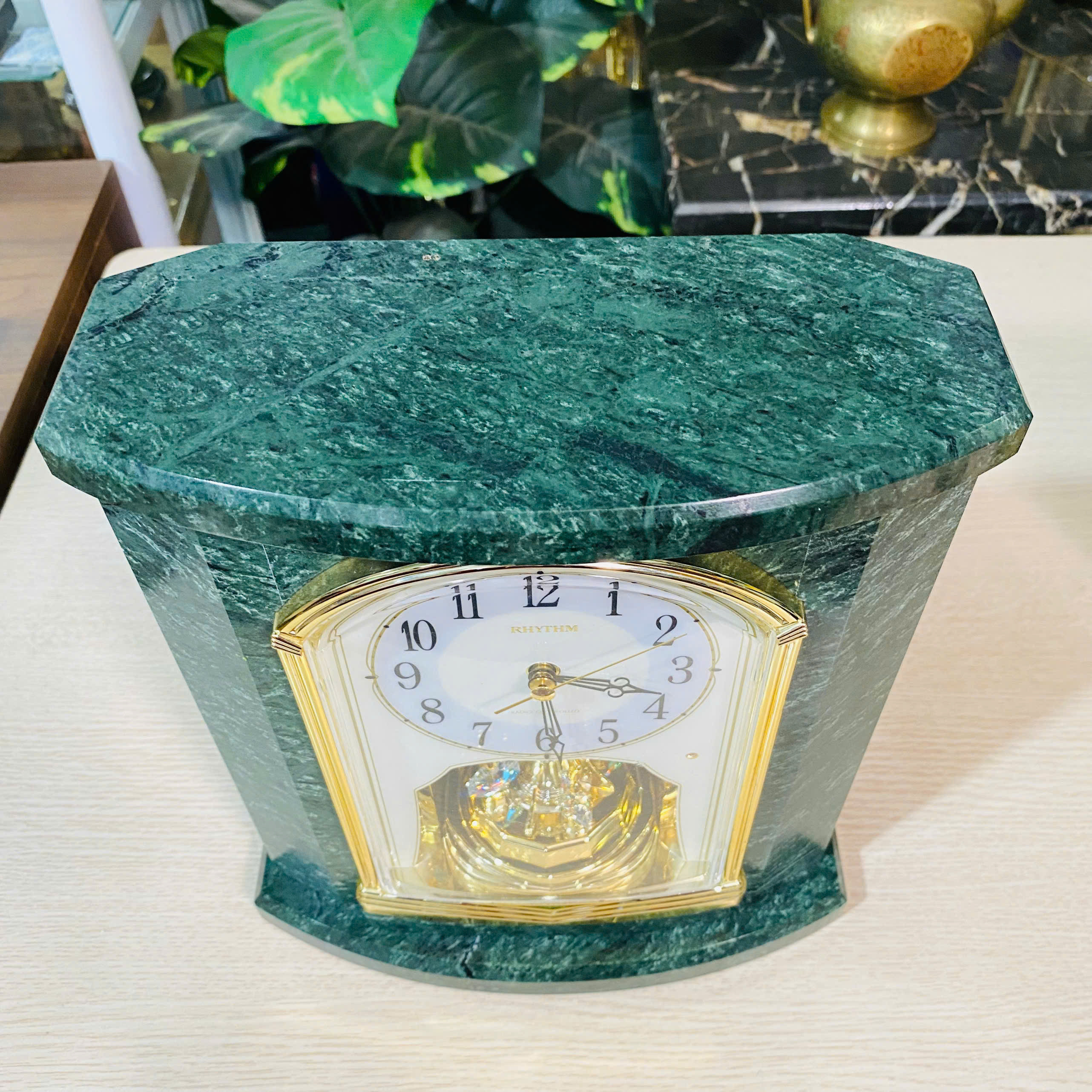 Đồng hồ để bàn Rhythm đá marple napoli xanh