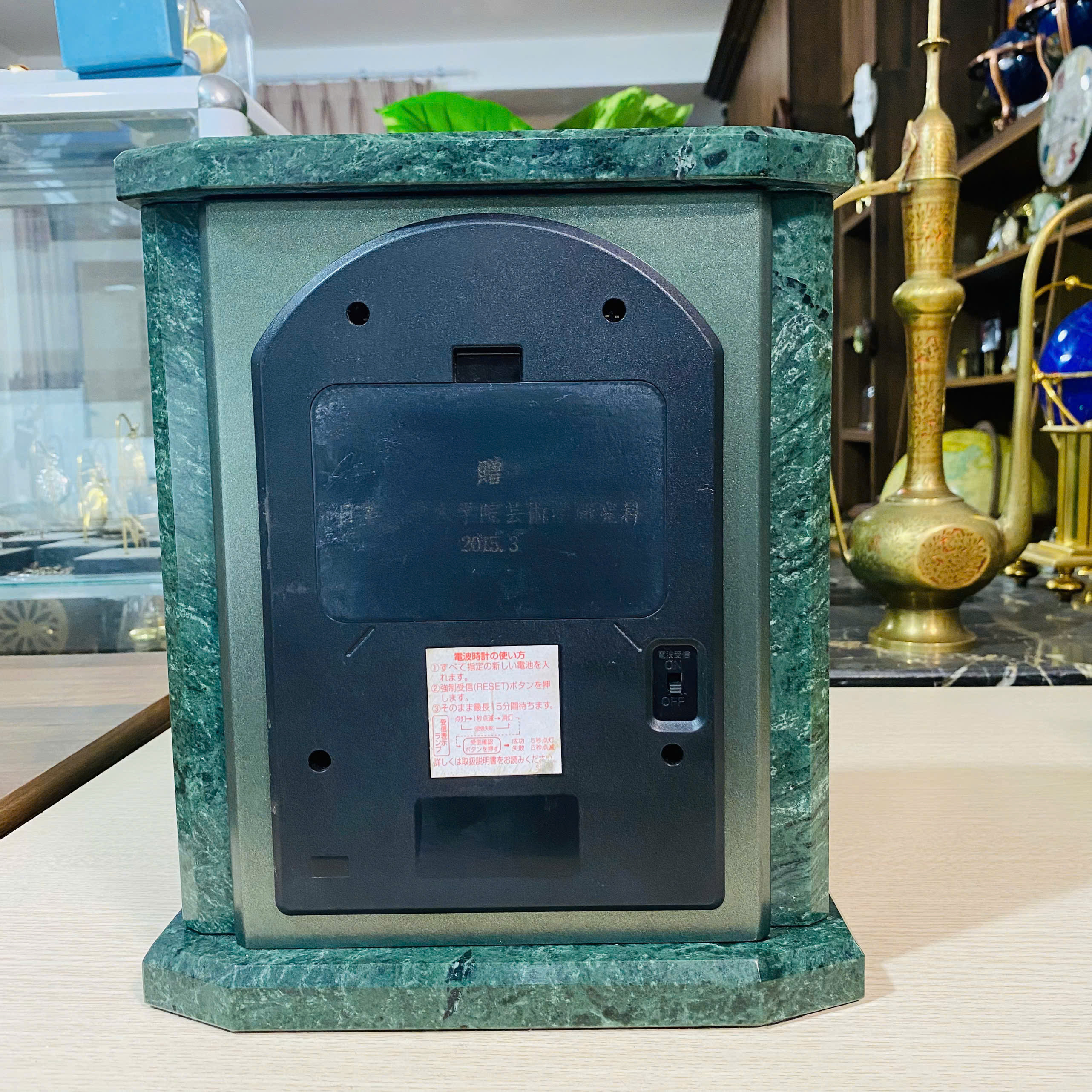 Đồng hồ để bàn Rhythm đá marple napoli xanh