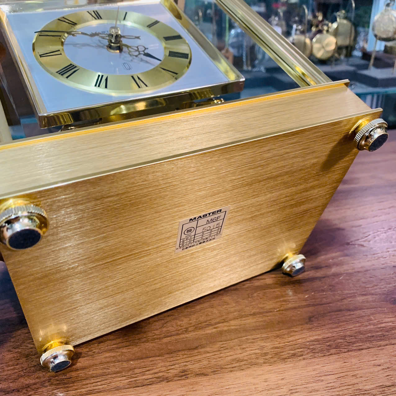 Đồng hồ để bàn Master quartz Japan