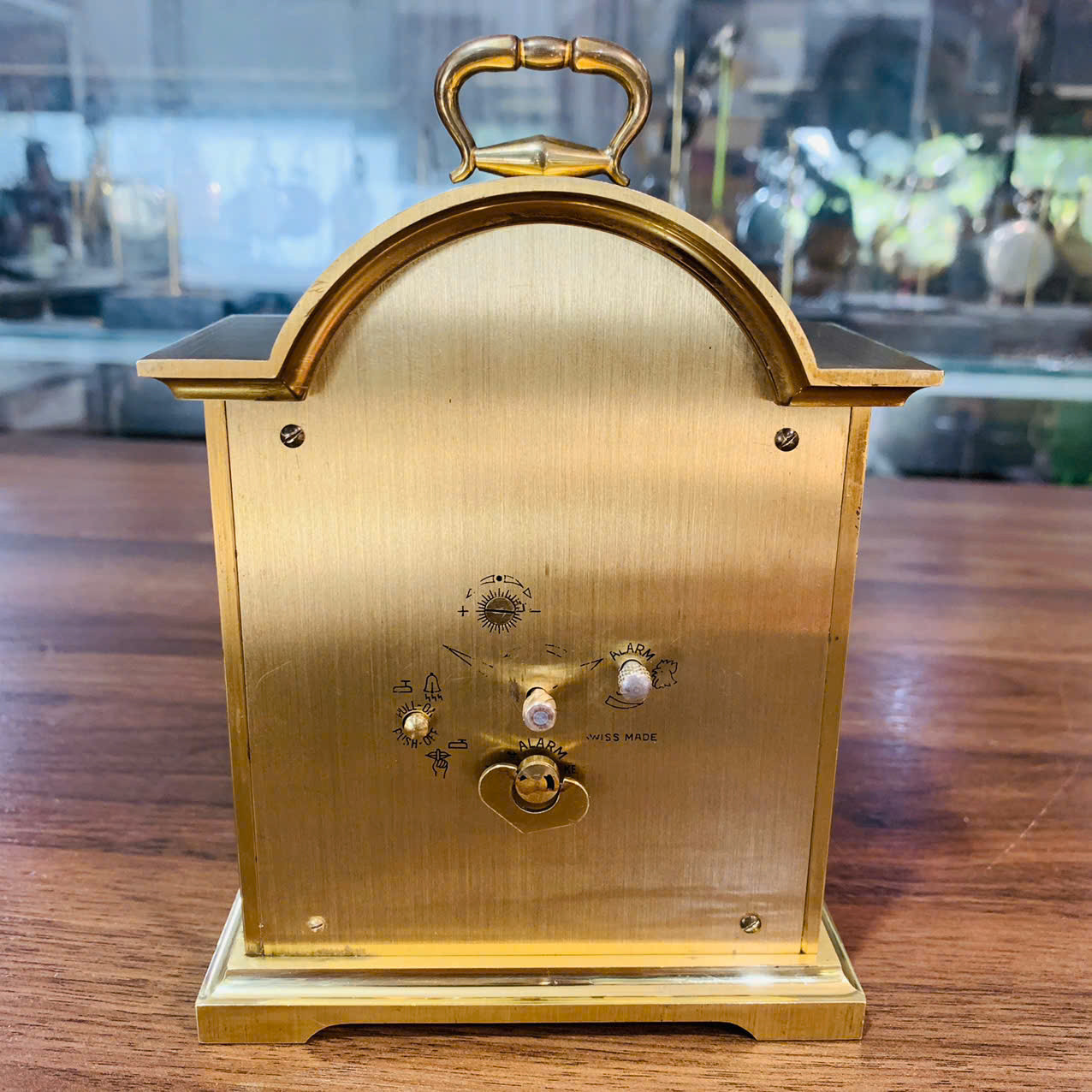 Đồng hồ báo thức Swiza cót tuần size đại