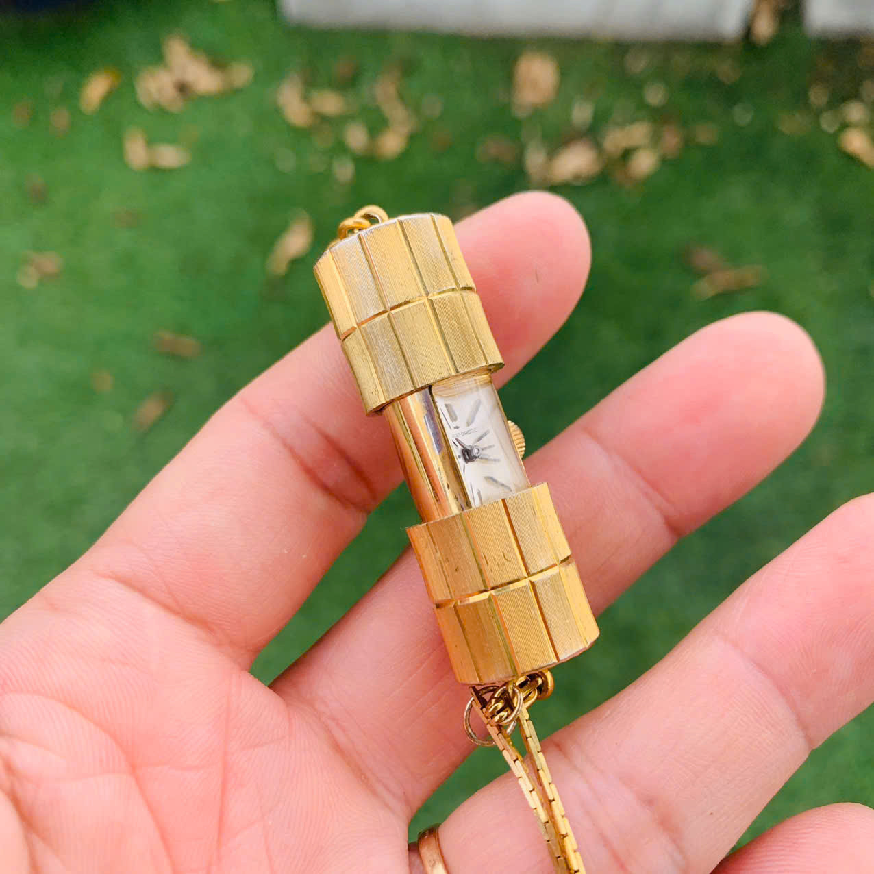 Đồng hồ quýt Jaouet - droz Thụy Sĩ thiết kế độc lạ