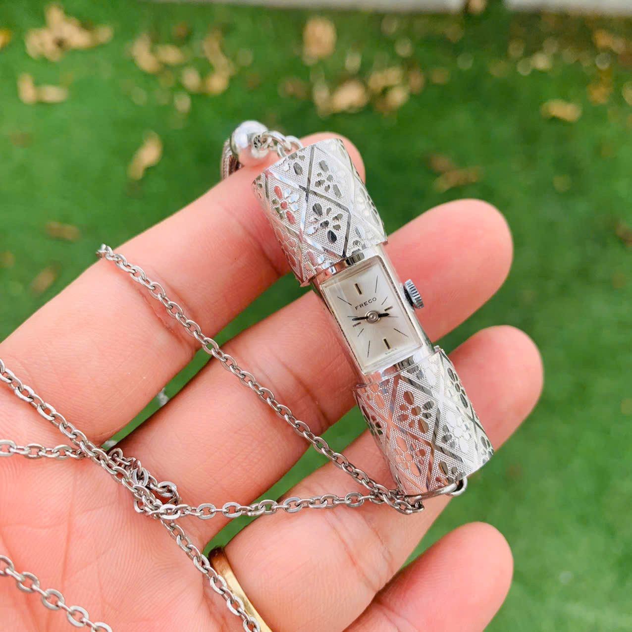 Đồng hồ quýt Freco Thụy Sĩ thiết kế độc lạ