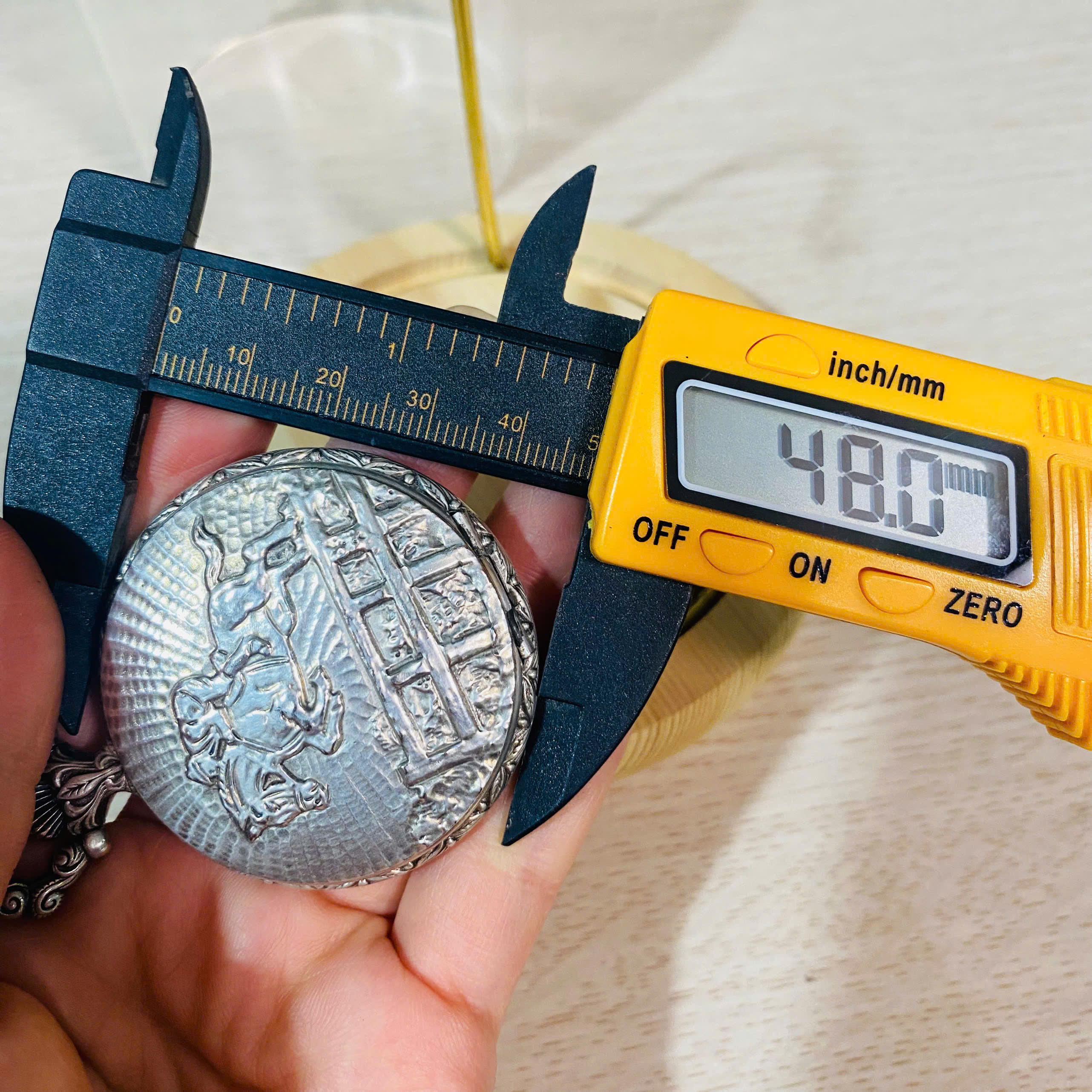 Đồng hồ quýt Bucherer Thụy Sĩ xưa