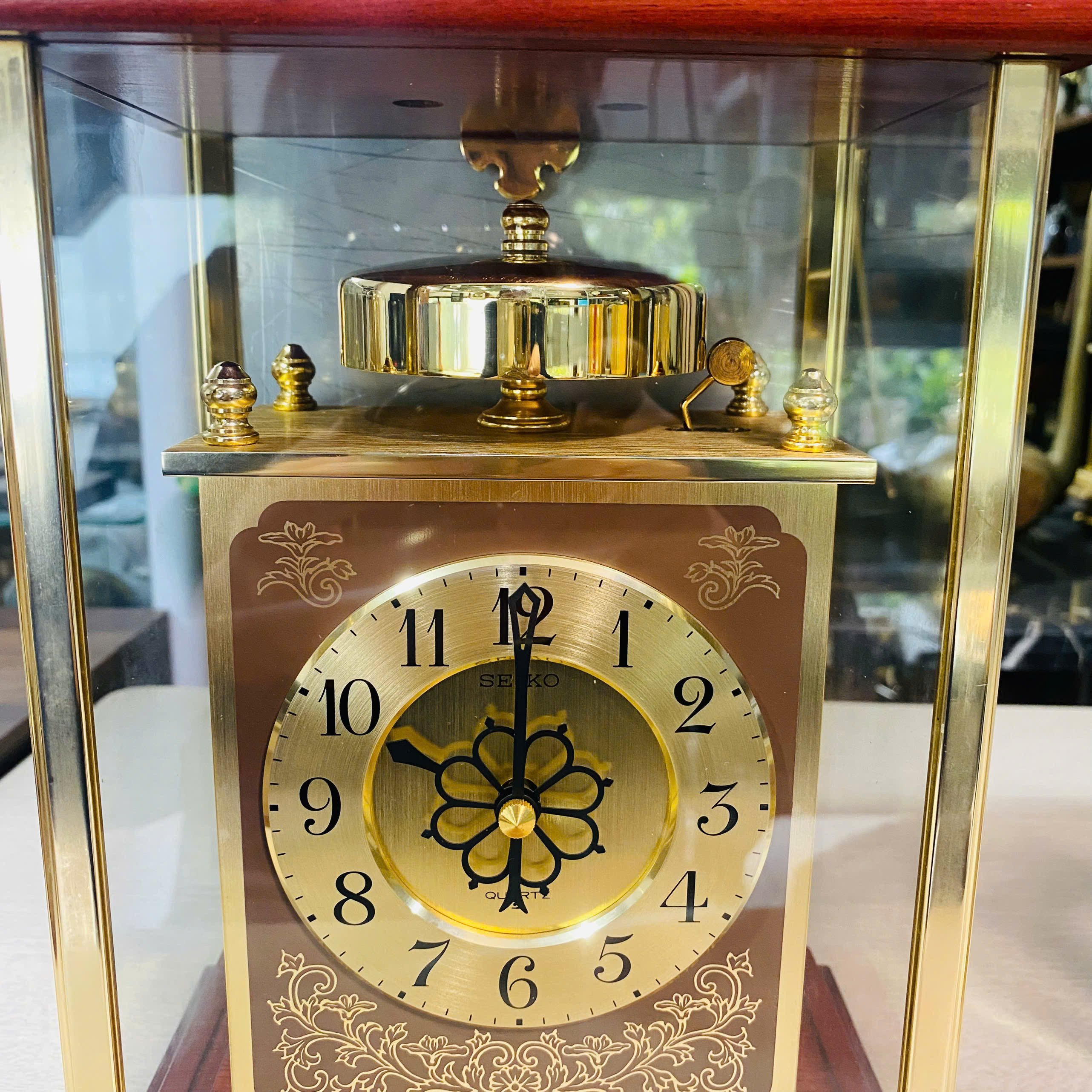 Đồng hồ để bàn Seiko chuông chén
