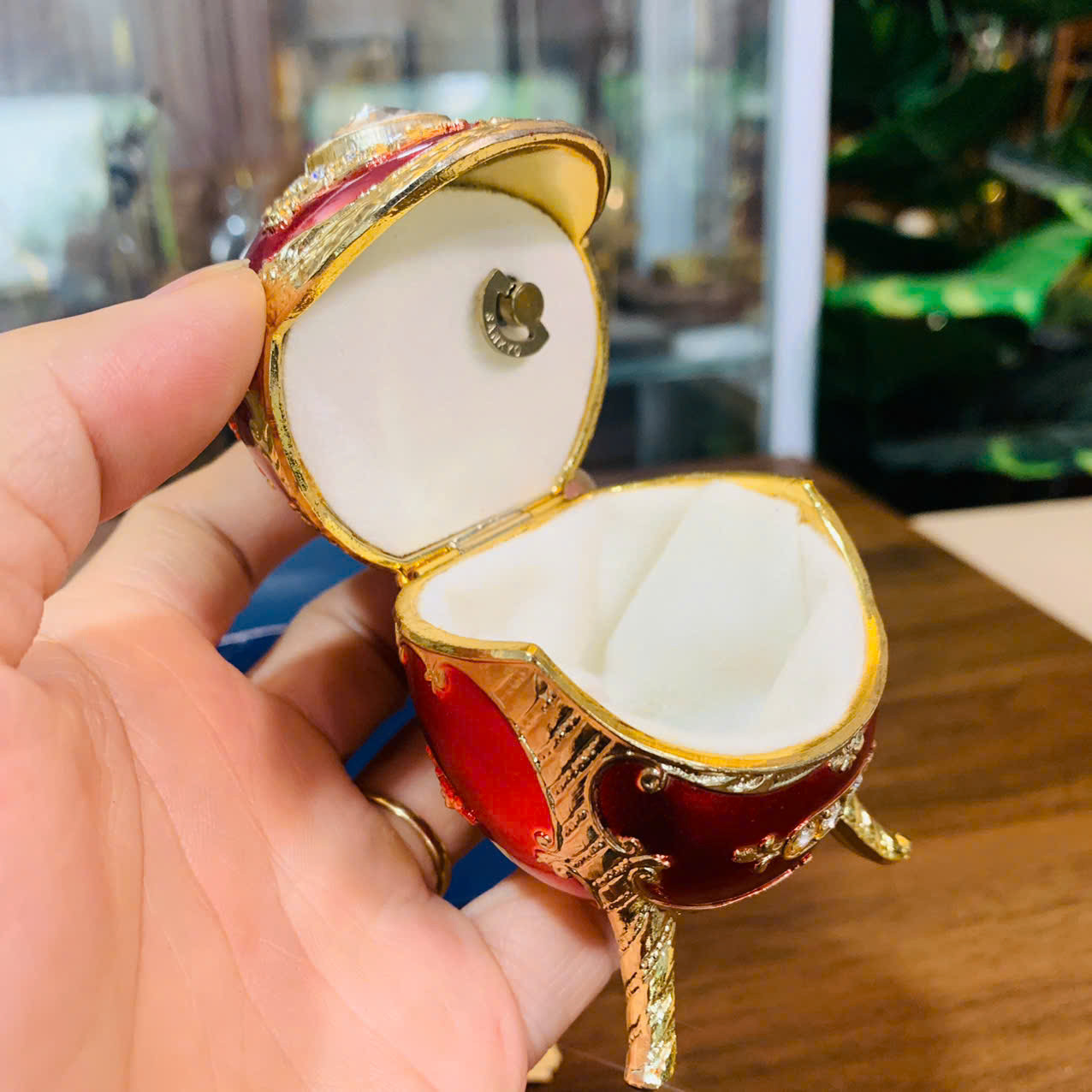 Hộp nhạc Sankyo thiết kế sang trọng, mới kèm hộp