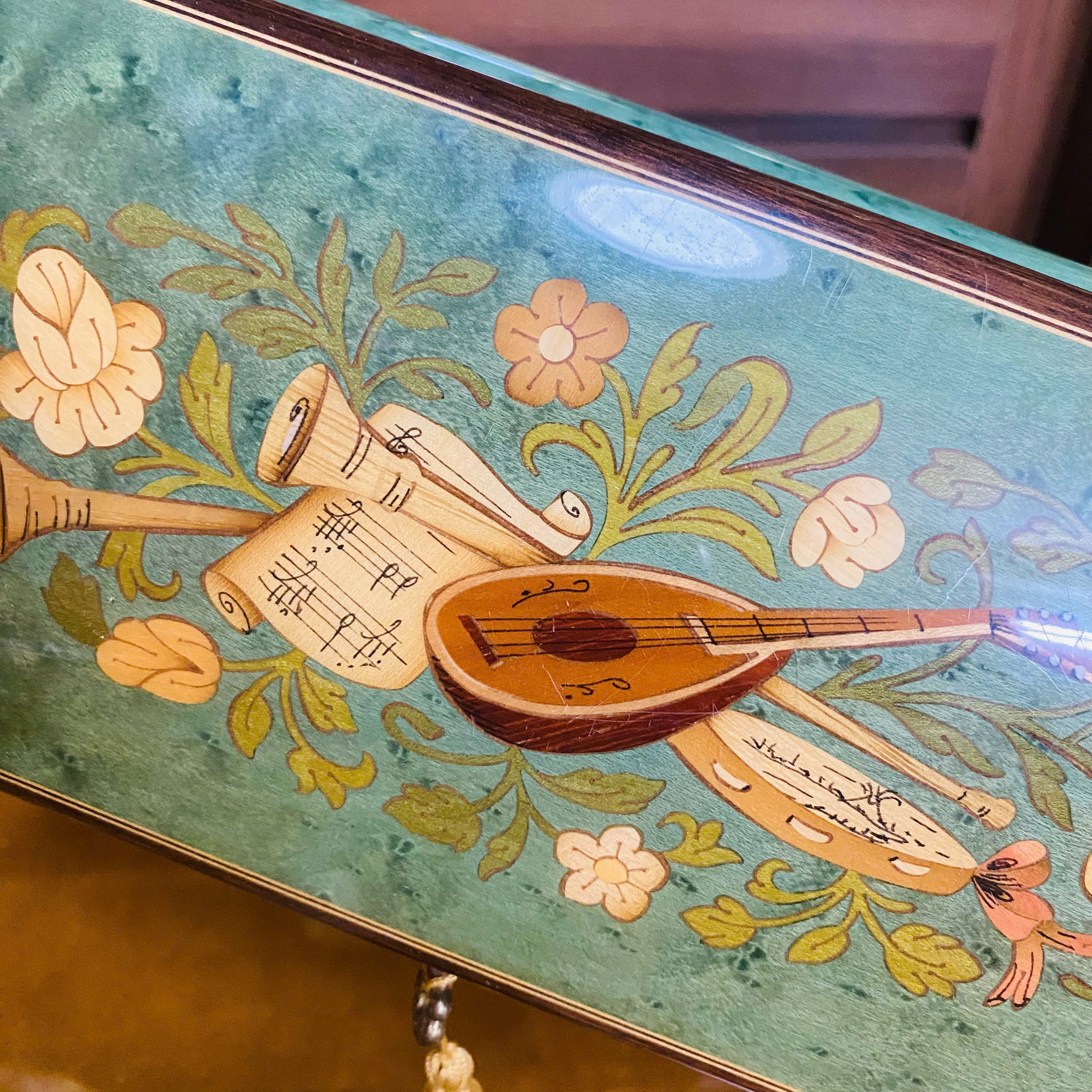 Hộp nhạc đựng đồ trang sức gỗ Italy