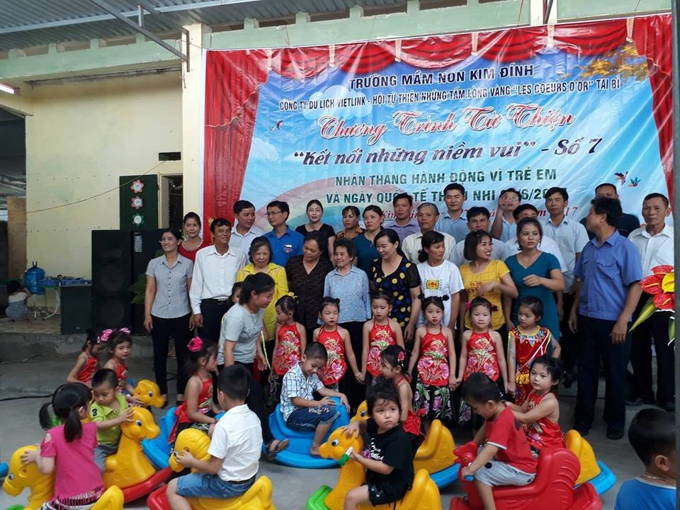Vietlink Travel organise volunteer in 2016