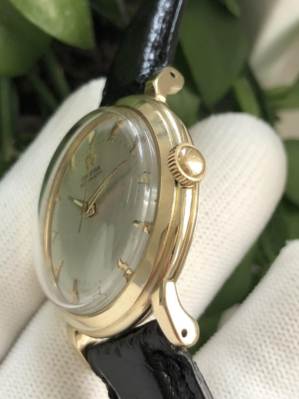 Đồng hồ đeo tay Omega Vintage