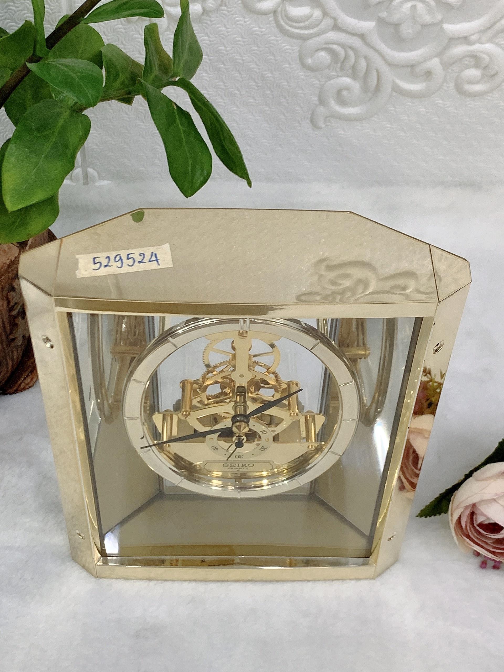 Đồng hồ để bàn Seiko Quartz