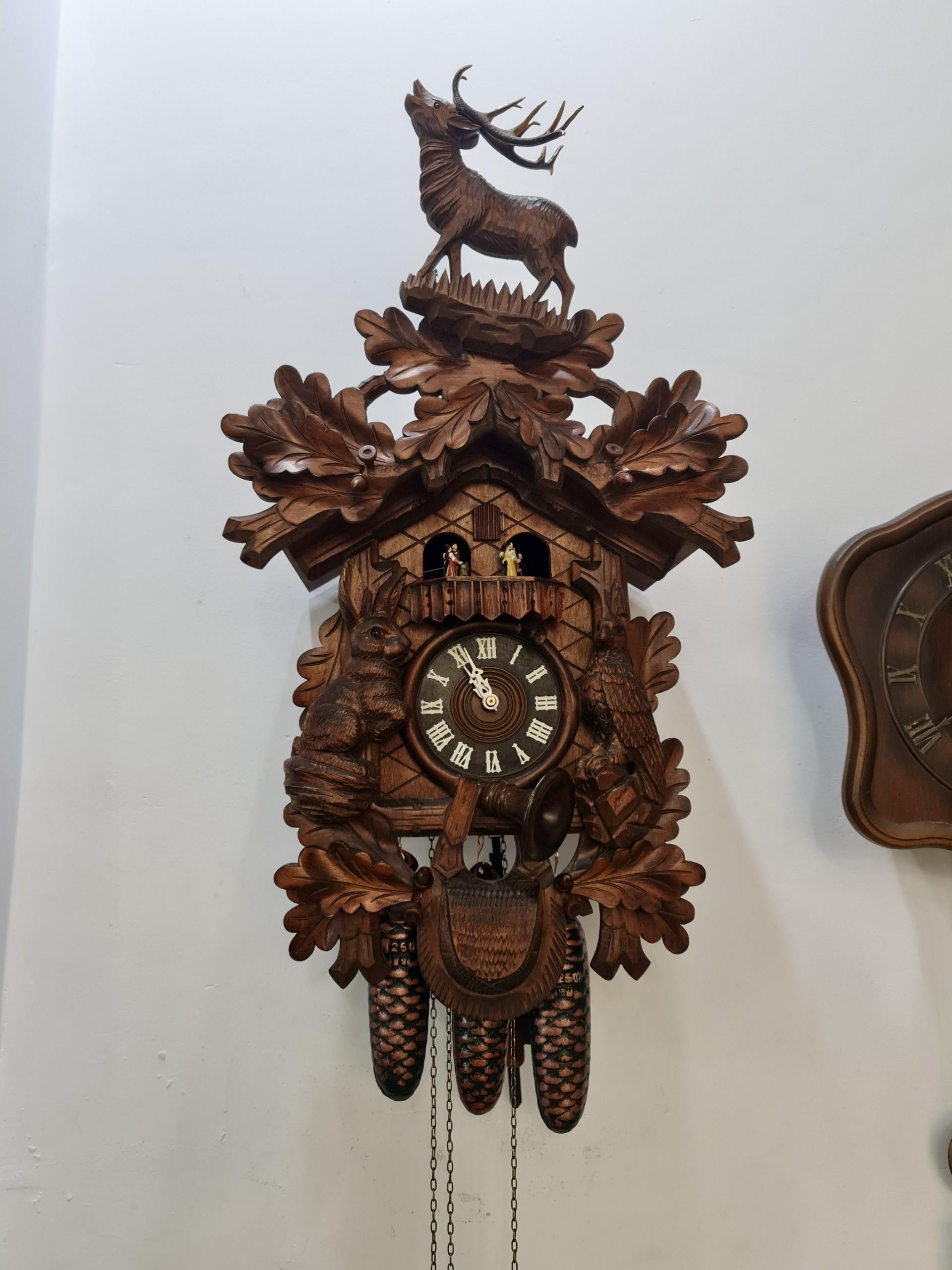 Đồng hồ treo tường CucKoo - 3 quả tạ
