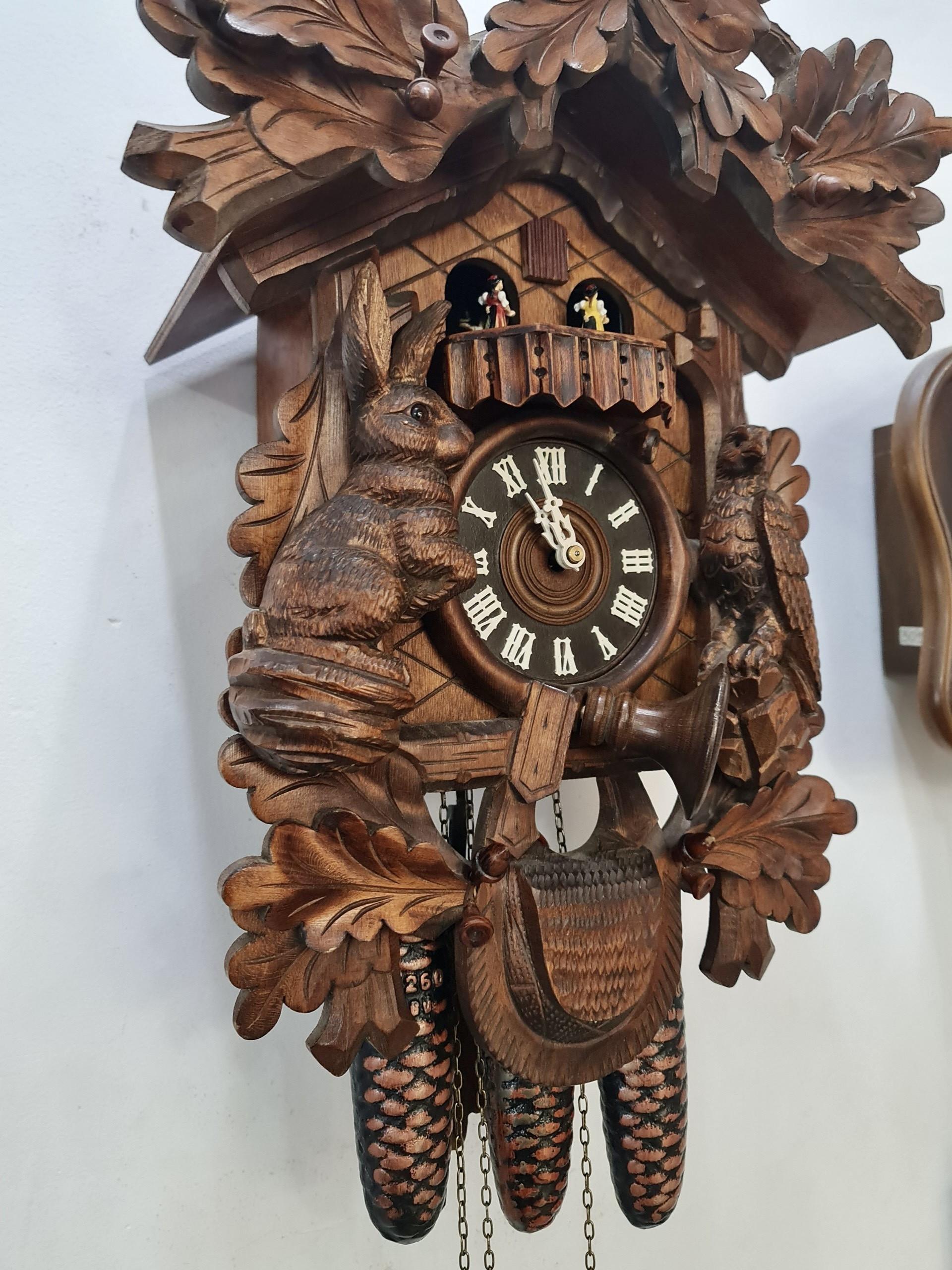 Đồng hồ treo tường CucKoo - 3 quả tạ