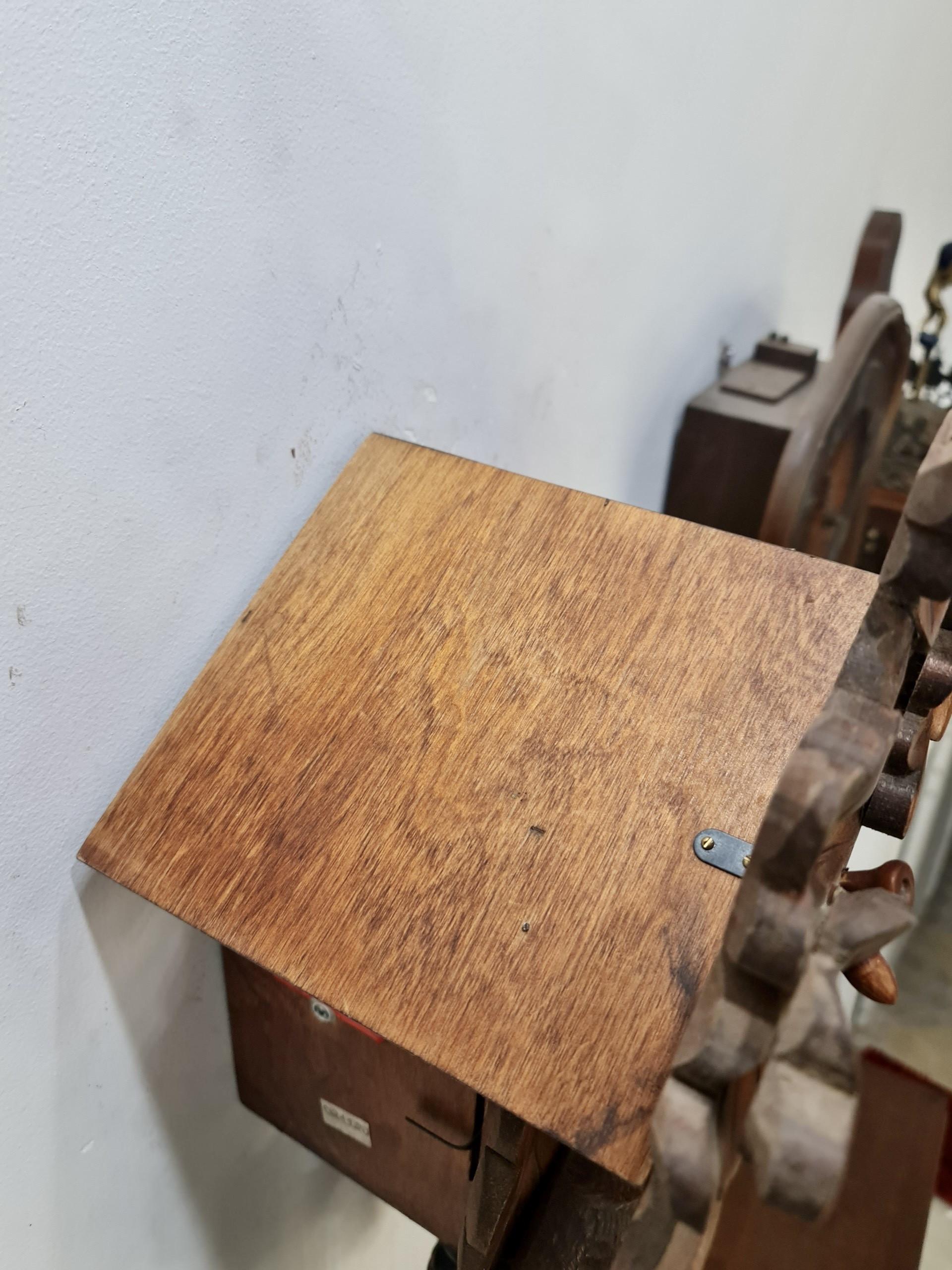 Đồng hồ treo tường CucKoo - 3 quả tạ