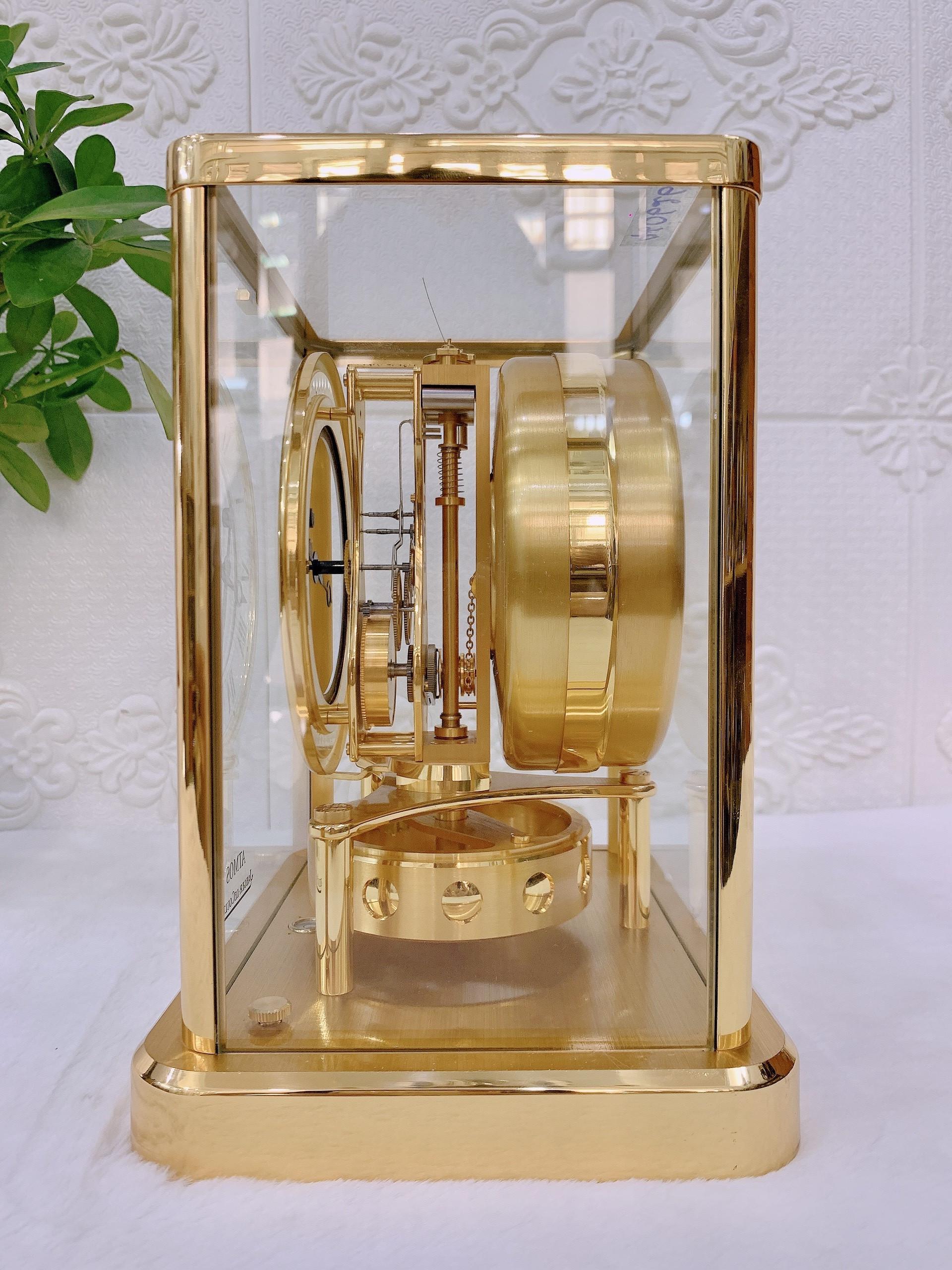 Đồng hồ vĩnh cửu Atmos 540 - 13 Jewels