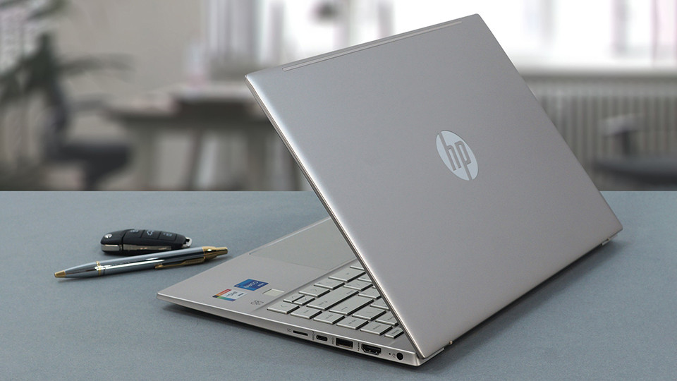 Laptop HP Pavilion 14 DV0520TU, Core i3/4GB/256GB