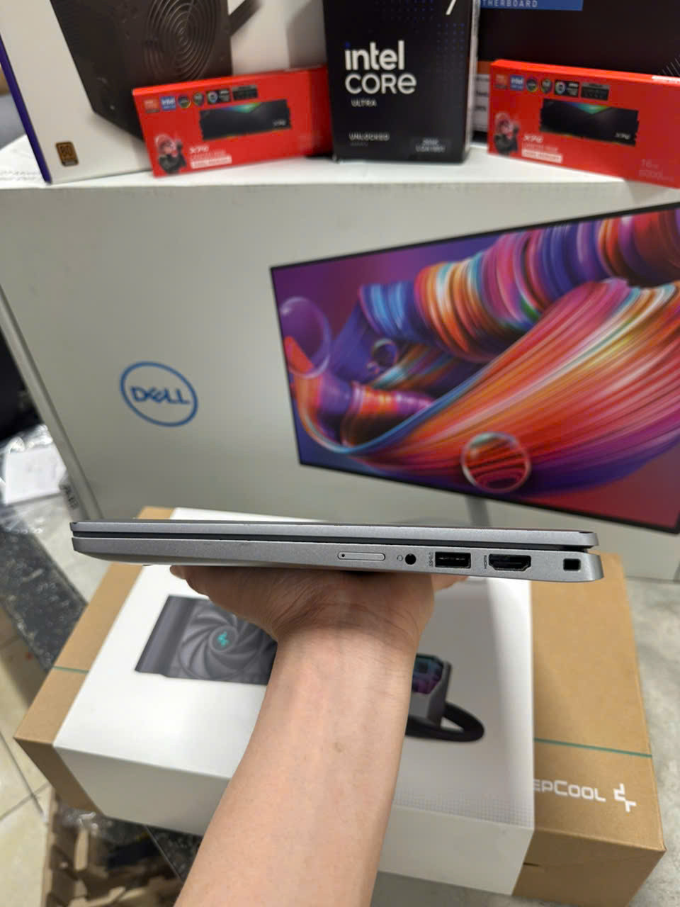 Dell Latitude 5320 Core I5 1135G7 8GB 256GB SSD 13.3 inch FHD TOUCH -Used 98%
