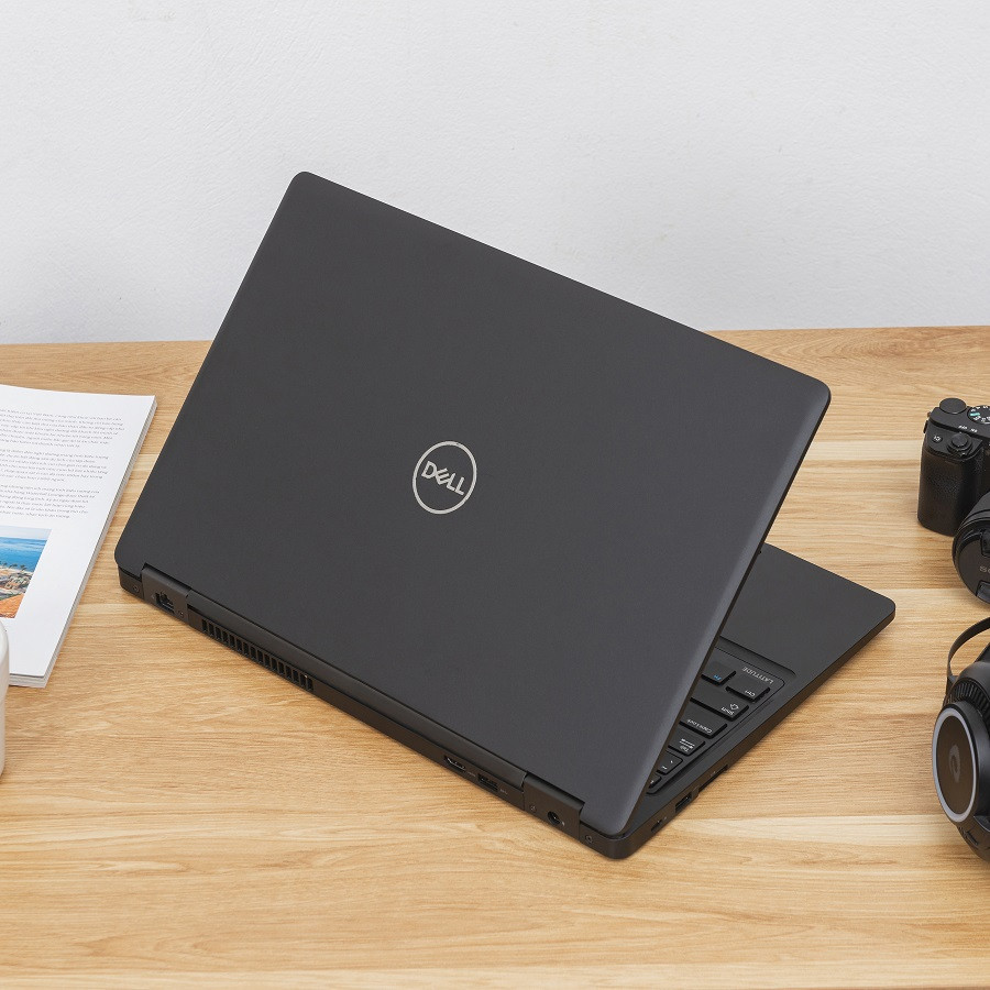 Laptop Cũ Dell Latitude E5590 Core i7- 8650U - Ram 16GB - SSD 256GB - Intel Graphics HD 530 Graphics -15.6 inch Full HD