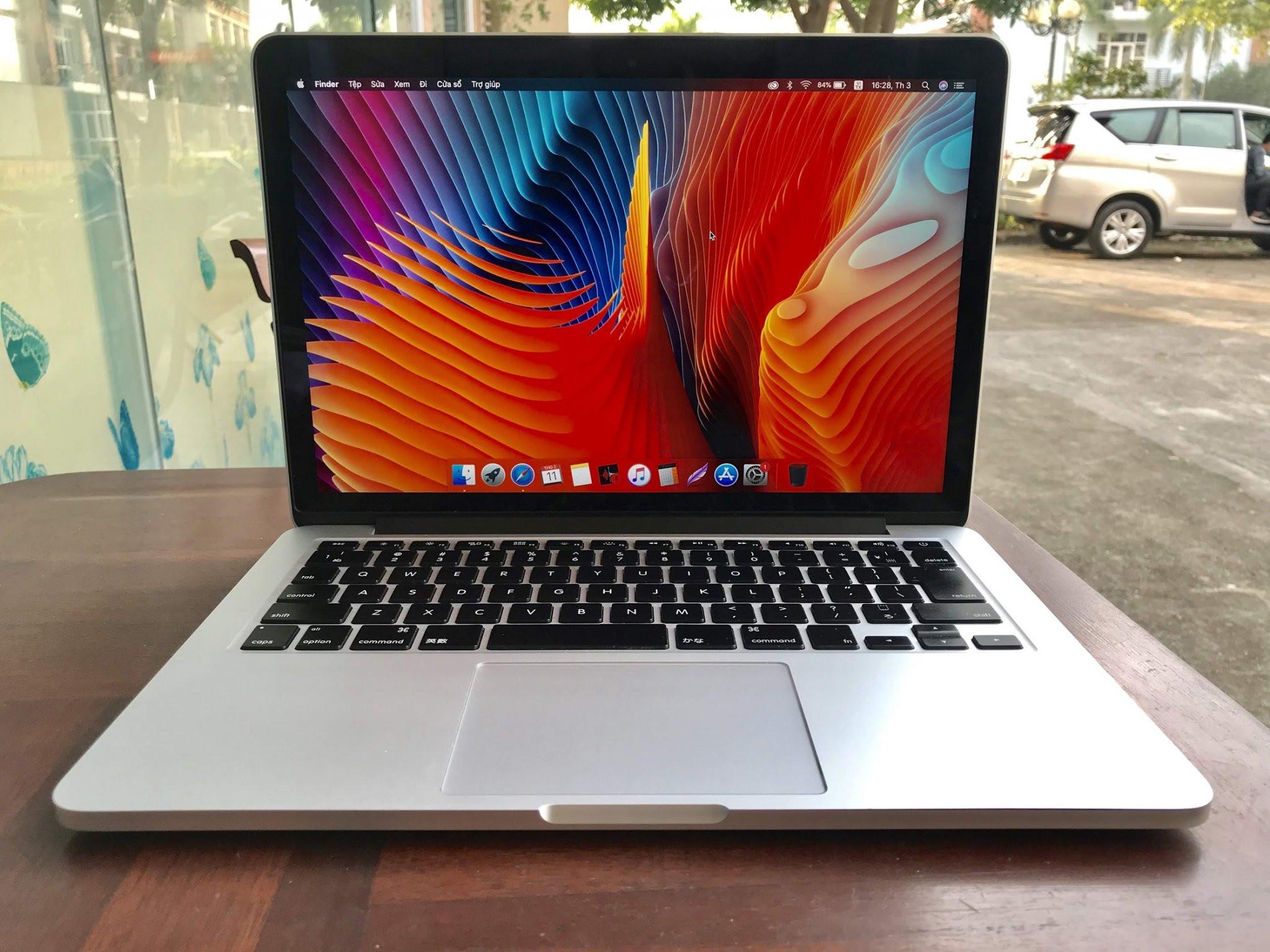 Macbook Pro 2015 13", Core i5/8Gb/128GB