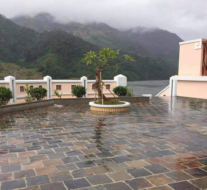 Đá rối đa sắc lát nền
