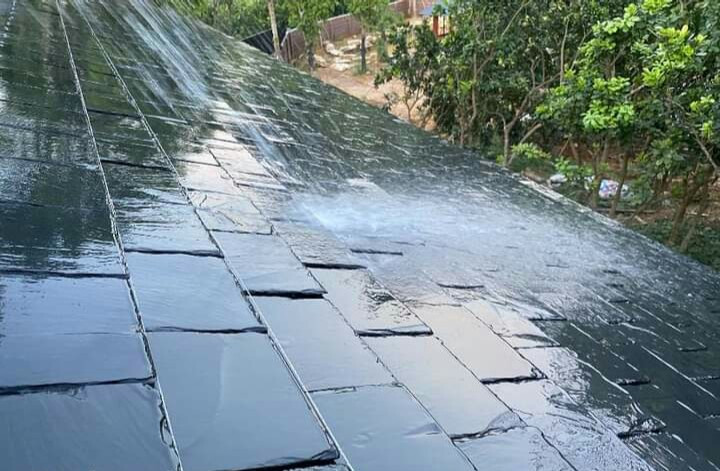 Đá đen lợp mái