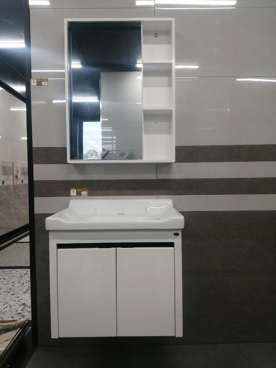 TỦ 60*48 ĐEN TRẮNG