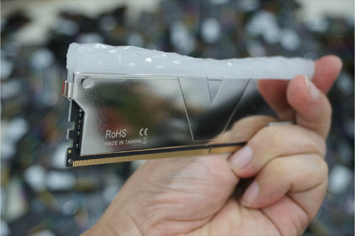 Ram VCOLOR DDR4 16GB 3600MHz Prism Pro RGB U-DIMM 1.35V (Silver H/S)