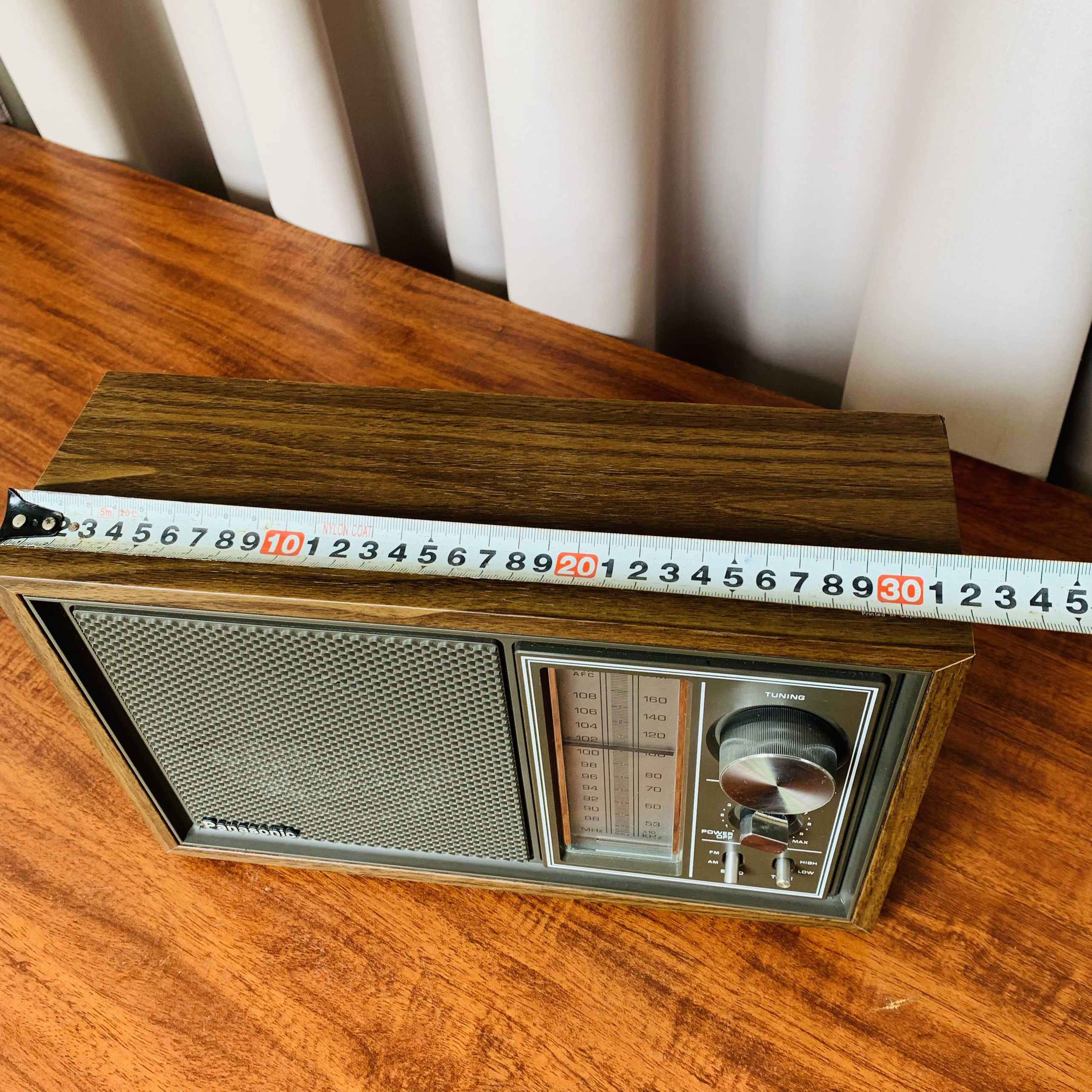 Radio Panasonic Model RE-6289 vỏ gỗ cổ điển
