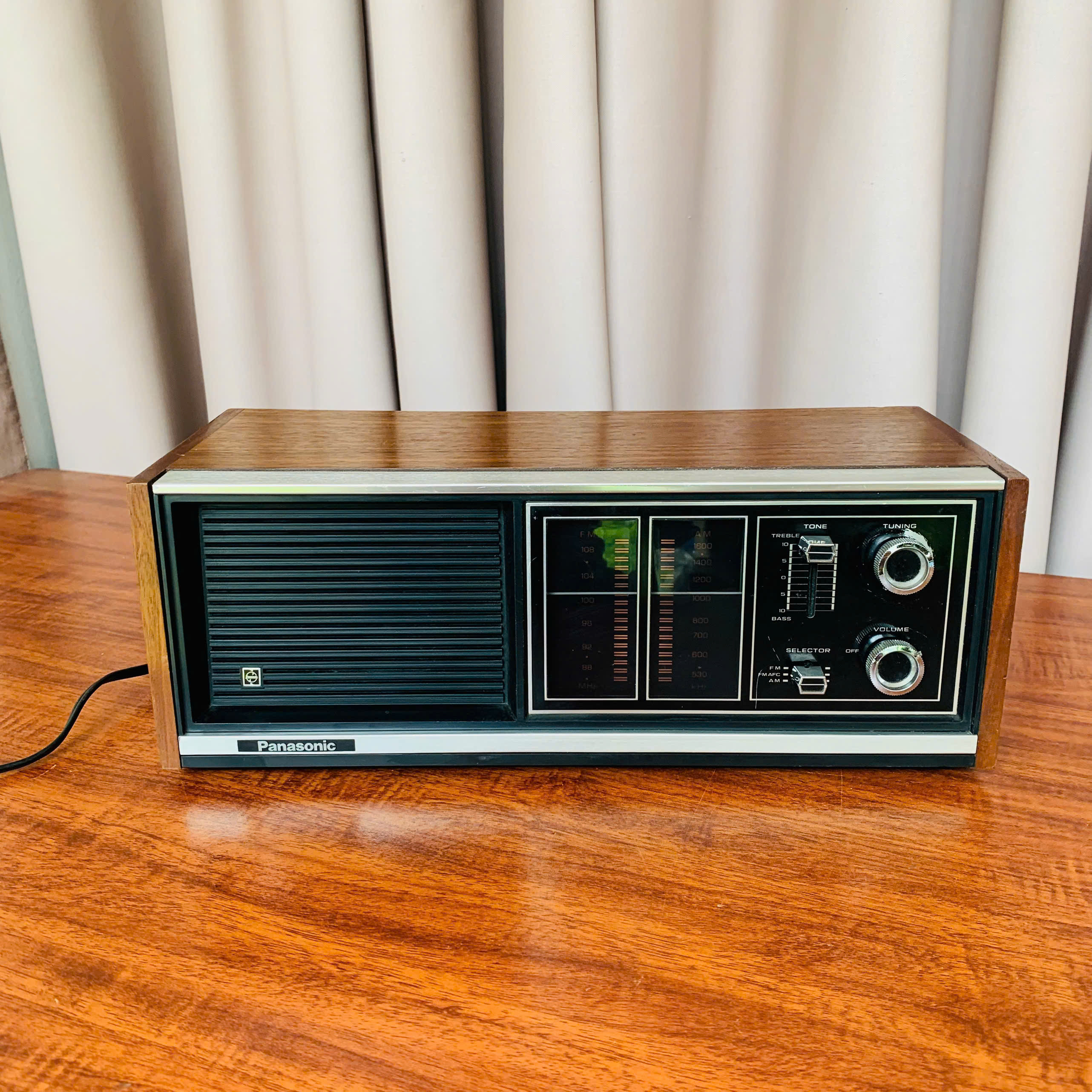 Radio Panasonic Model RE-7371 vintage