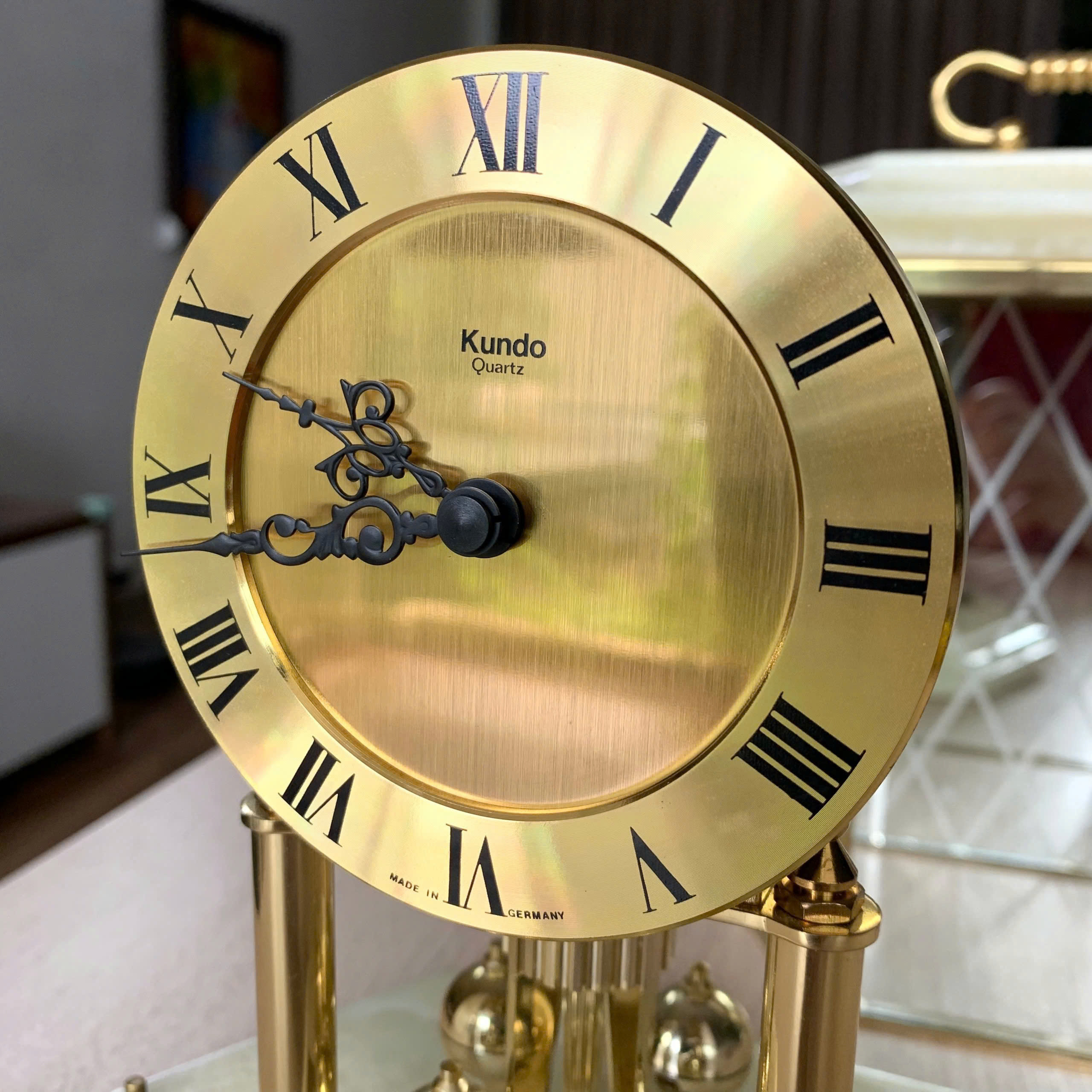 Đồng hồ lục lăng Kundo Đức, đá cẩm thạch