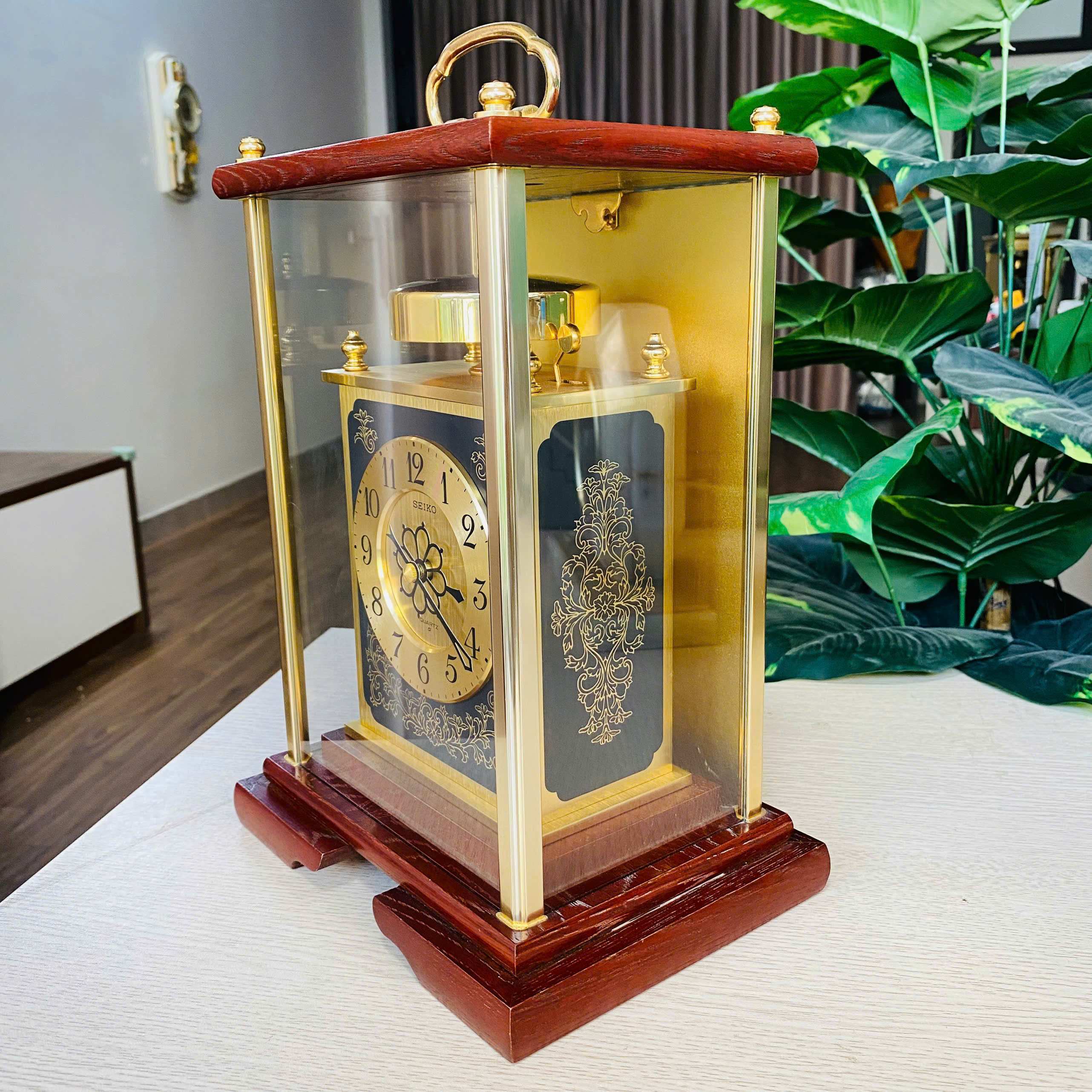 Đồng hồ để bàn Seiko chuông chén